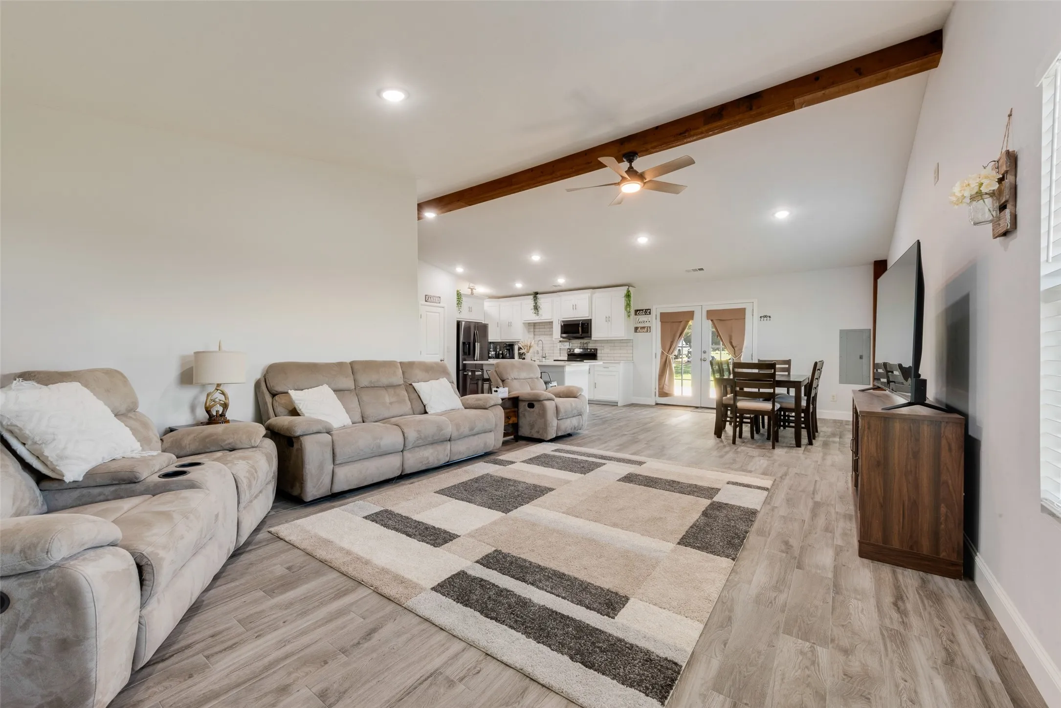 Improved Land For Sale in Wood County , 3190 N Fm 312, Winnsboro, Texas 75494, 0, 0, Garage spaces, 0 Sqft, built in 0, mls#21375994, Real Estate Agent in Winnsboro, Homes For Sale in Wood county, Homes For Sale in Winnsboro, Realtor in Winnsboro Texas, Real Estate Brokerage Independent Realty Texas, Luminita Cordes Realtor