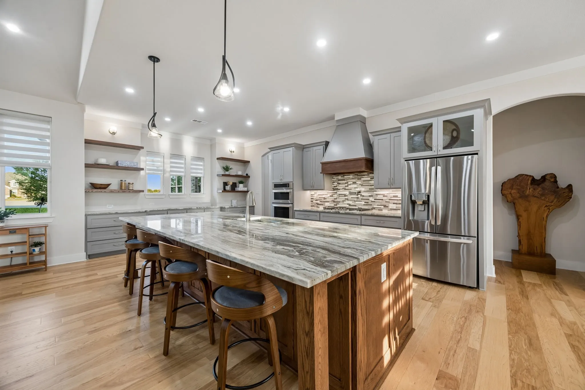 Single Family Residence For Sale in Denton County , 5008 Crown Court, Sanger, Texas 76266, 3 Bedroom, 3 Bathroom, 2 Garage spaces, 2,432 Sqft, built in 2021, mls#21370990, Real Estate Agent in Sanger, Homes For Sale in Denton county, Homes For Sale in Sanger, Realtor in Sanger Texas, Real Estate Brokerage Independent Realty Texas, Luminita Cordes Realtor