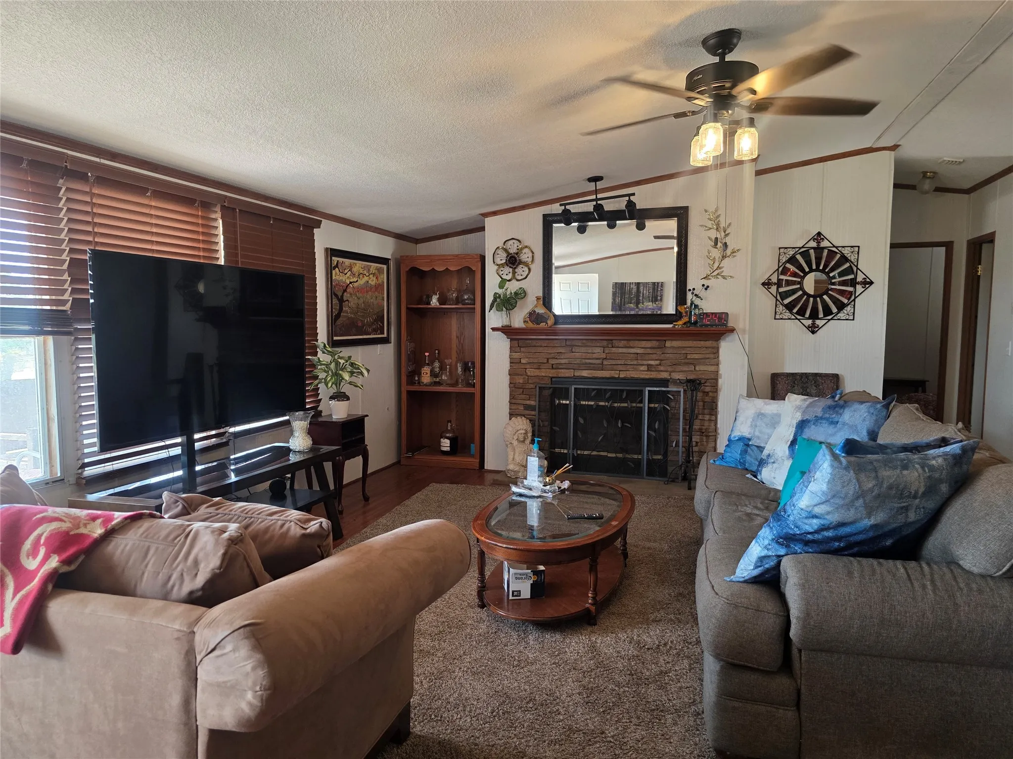 Mobile Home For Sale in Montague County , 1219 FM 2583, Bowie, Texas 76230, 3 Bedroom, 2 Bathroom, Garage spaces, 1,500 Sqft, built in 1980, mls#21376038, Real Estate Agent in Bowie, Homes For Sale in Montague county, Homes For Sale in Bowie, Realtor in Bowie Texas, Real Estate Brokerage Independent Realty Texas, Luminita Cordes Realtor
