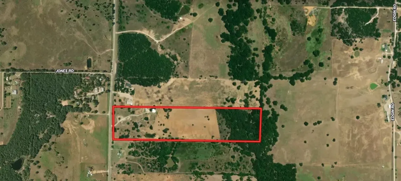 Mobile Home For Sale in Montague County , 1219 FM 2583, Bowie, Texas 76230, 3 Bedroom, 2 Bathroom, Garage spaces, 1,500 Sqft, built in 1980, mls#21376038, Real Estate Agent in Bowie, Homes For Sale in Montague county, Homes For Sale in Bowie, Realtor in Bowie Texas, Real Estate Brokerage Independent Realty Texas, Luminita Cordes Realtor