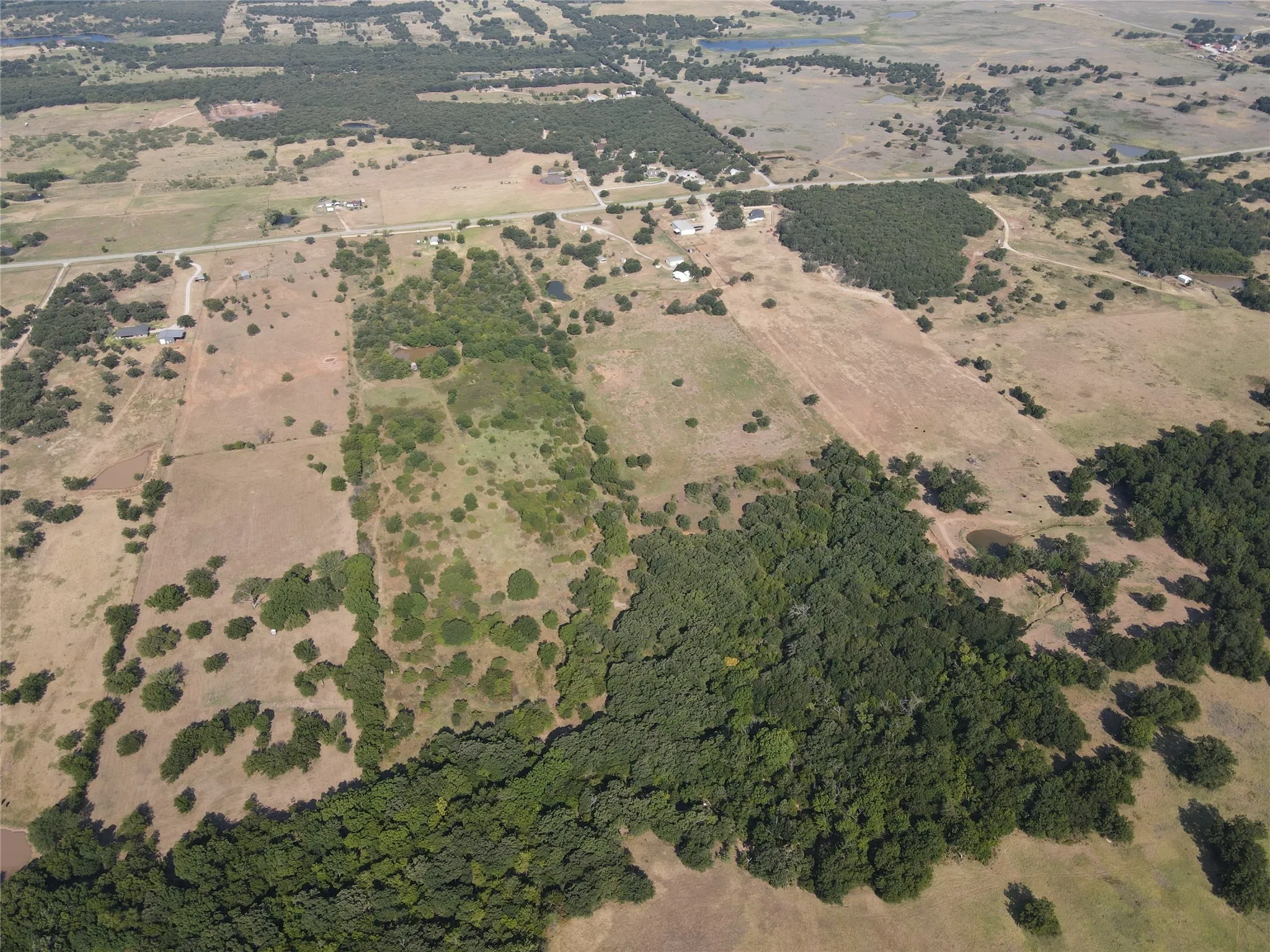 Mobile Home For Sale in Montague County , 1219 FM 2583, Bowie, Texas 76230, 3 Bedroom, 2 Bathroom, Garage spaces, 1,500 Sqft, built in 1980, mls#21376038, Real Estate Agent in Bowie, Homes For Sale in Montague county, Homes For Sale in Bowie, Realtor in Bowie Texas, Real Estate Brokerage Independent Realty Texas, Luminita Cordes Realtor