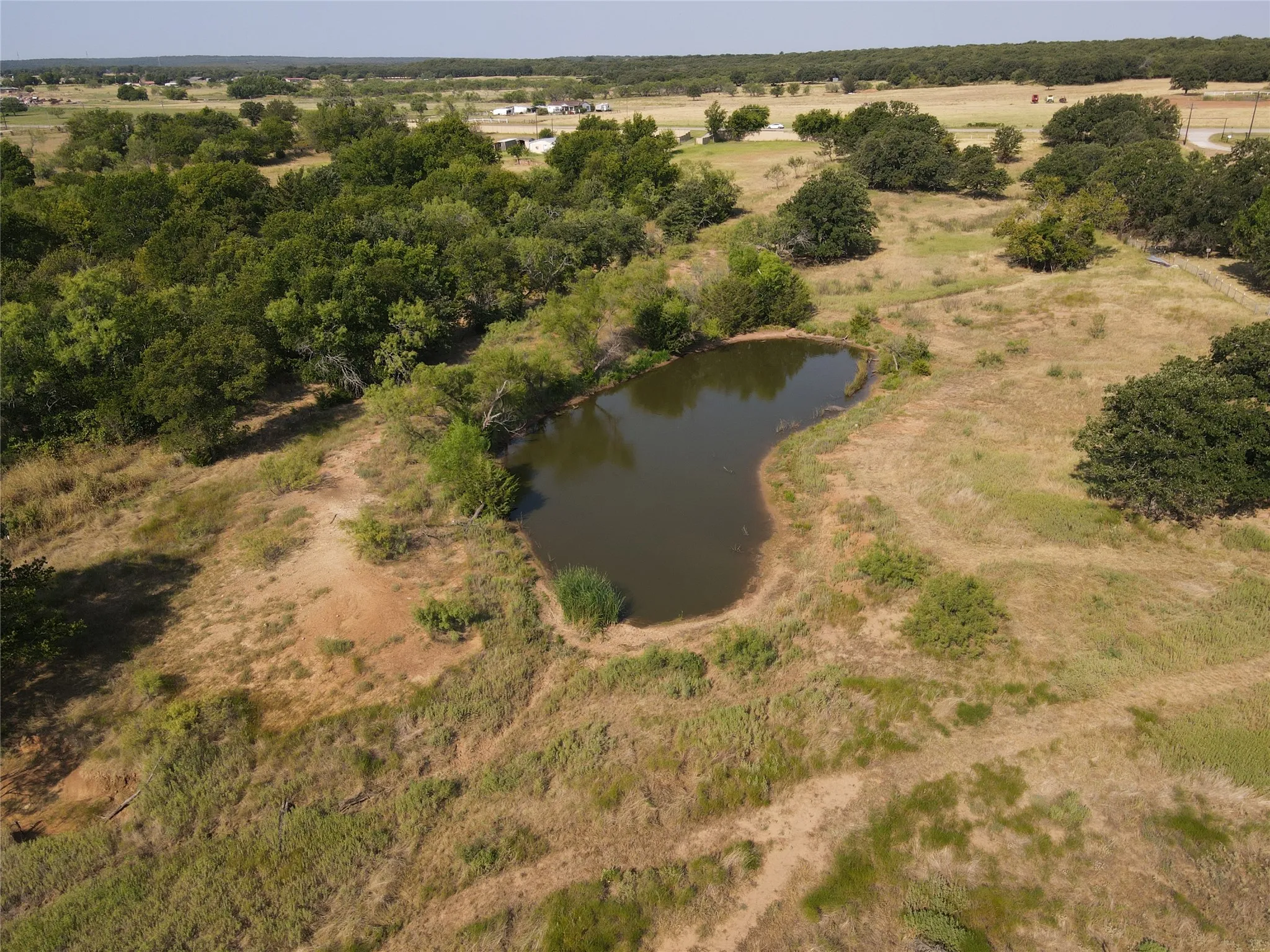 Mobile Home For Sale in Montague County , 1219 FM 2583, Bowie, Texas 76230, 3 Bedroom, 2 Bathroom, Garage spaces, 1,500 Sqft, built in 1980, mls#21376038, Real Estate Agent in Bowie, Homes For Sale in Montague county, Homes For Sale in Bowie, Realtor in Bowie Texas, Real Estate Brokerage Independent Realty Texas, Luminita Cordes Realtor