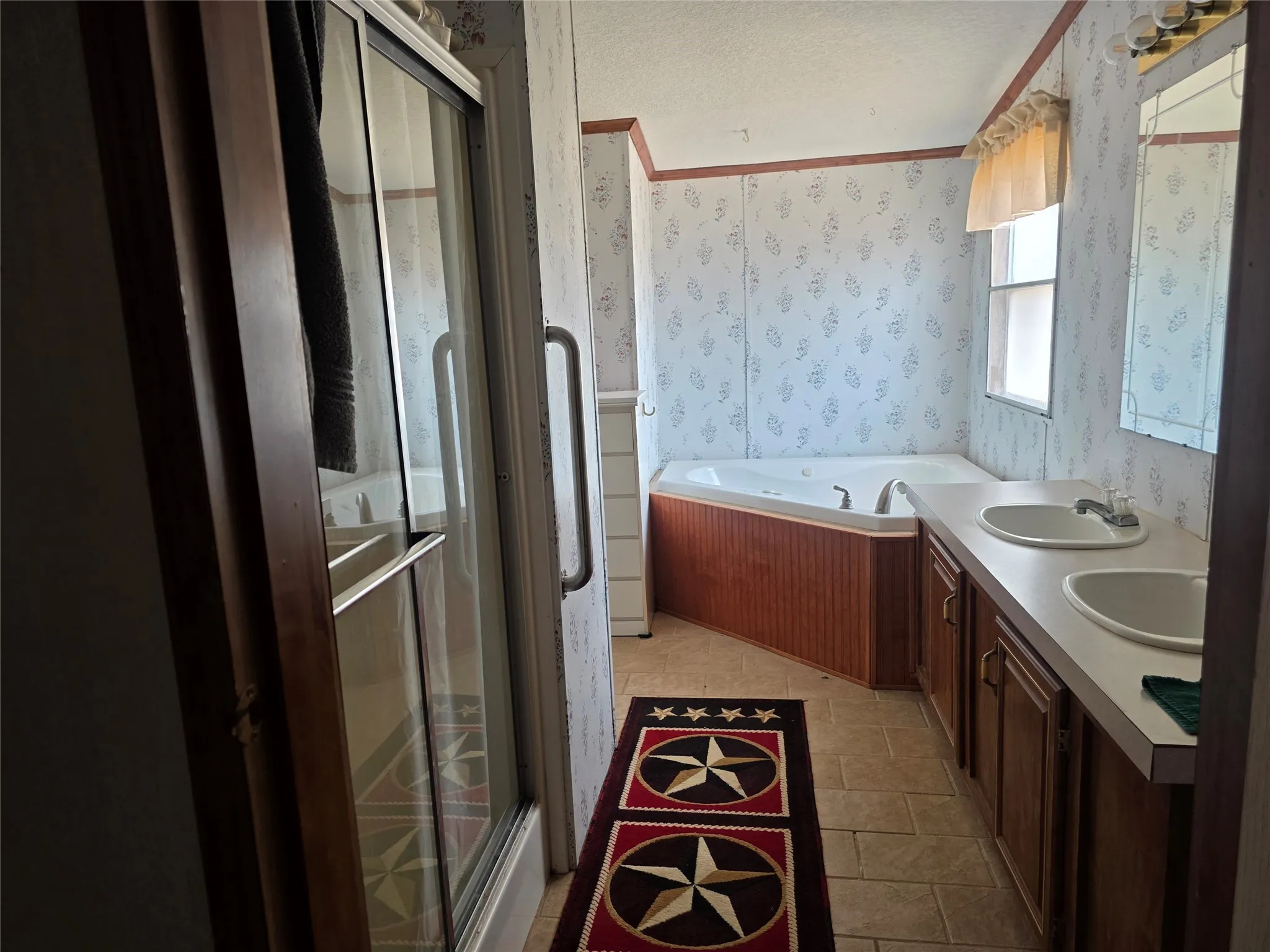 Mobile Home For Sale in Montague County , 1219 FM 2583, Bowie, Texas 76230, 3 Bedroom, 2 Bathroom, Garage spaces, 1,500 Sqft, built in 1980, mls#21376038, Real Estate Agent in Bowie, Homes For Sale in Montague county, Homes For Sale in Bowie, Realtor in Bowie Texas, Real Estate Brokerage Independent Realty Texas, Luminita Cordes Realtor