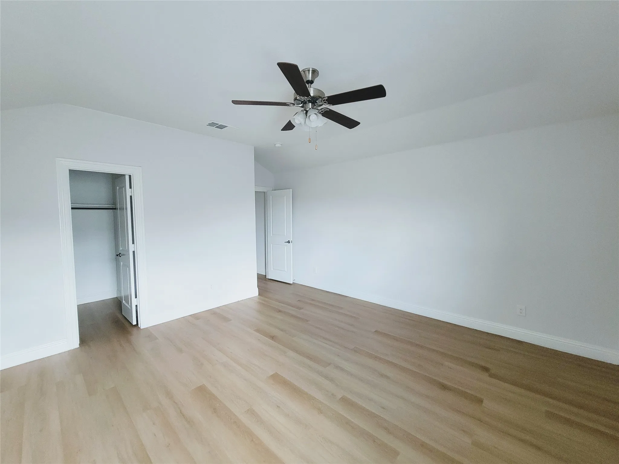 Single Family Residence For Rent in Collin County , 3814 Bastrop Street, Melissa, Texas 75454, 4 Bedroom, 3 Bathroom, 2 Garage spaces, 2,540 Sqft, built in 2018, mls#21375698, Real Estate Agent in Melissa, Homes For Rent in Collin county, Homes For Rent in Melissa, Realtor in Melissa Texas, Real Estate Brokerage Independent Realty Texas, Luminita Cordes Realtor