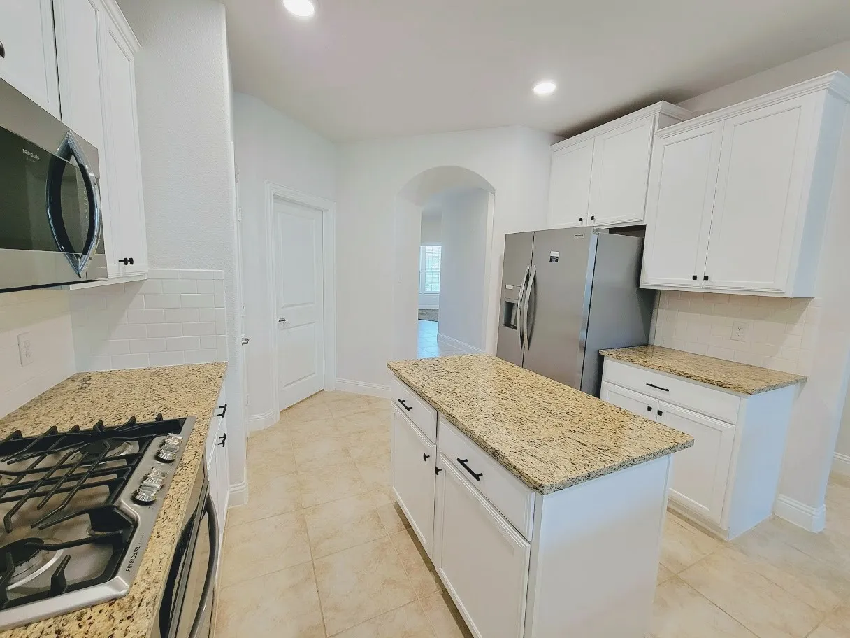 Single Family Residence For Rent in Collin County , 3814 Bastrop Street, Melissa, Texas 75454, 4 Bedroom, 3 Bathroom, 2 Garage spaces, 2,540 Sqft, built in 2018, mls#21375698, Real Estate Agent in Melissa, Homes For Rent in Collin county, Homes For Rent in Melissa, Realtor in Melissa Texas, Real Estate Brokerage Independent Realty Texas, Luminita Cordes Realtor
