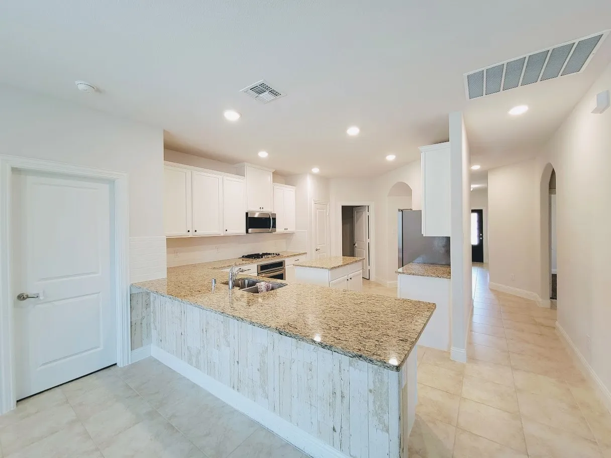 Single Family Residence For Rent in Collin County , 3814 Bastrop Street, Melissa, Texas 75454, 4 Bedroom, 3 Bathroom, 2 Garage spaces, 2,540 Sqft, built in 2018, mls#21375698, Real Estate Agent in Melissa, Homes For Rent in Collin county, Homes For Rent in Melissa, Realtor in Melissa Texas, Real Estate Brokerage Independent Realty Texas, Luminita Cordes Realtor