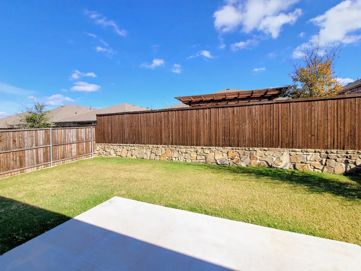 Single Family Residence For Rent in Collin County , 3814 Bastrop Street, Melissa, Texas 75454, 4 Bedroom, 3 Bathroom, 2 Garage spaces, 2,540 Sqft, built in 2018, mls#21375698, Real Estate Agent in Melissa, Homes For Rent in Collin county, Homes For Rent in Melissa, Realtor in Melissa Texas, Real Estate Brokerage Independent Realty Texas, Luminita Cordes Realtor