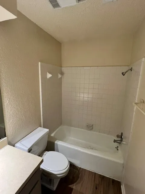 Duplex For Rent in Tarrant County , 1049 Cottonwood Trail, Benbrook, Texas 76126, 2 Bedroom, 2 Bathroom, Garage spaces, 1,100 Sqft, built in 1980, mls#21376107, Real Estate Agent in Benbrook, Homes For Rent in Tarrant county, Homes For Rent in Benbrook, Realtor in Benbrook Texas, Real Estate Brokerage Independent Realty Texas, Luminita Cordes Realtor