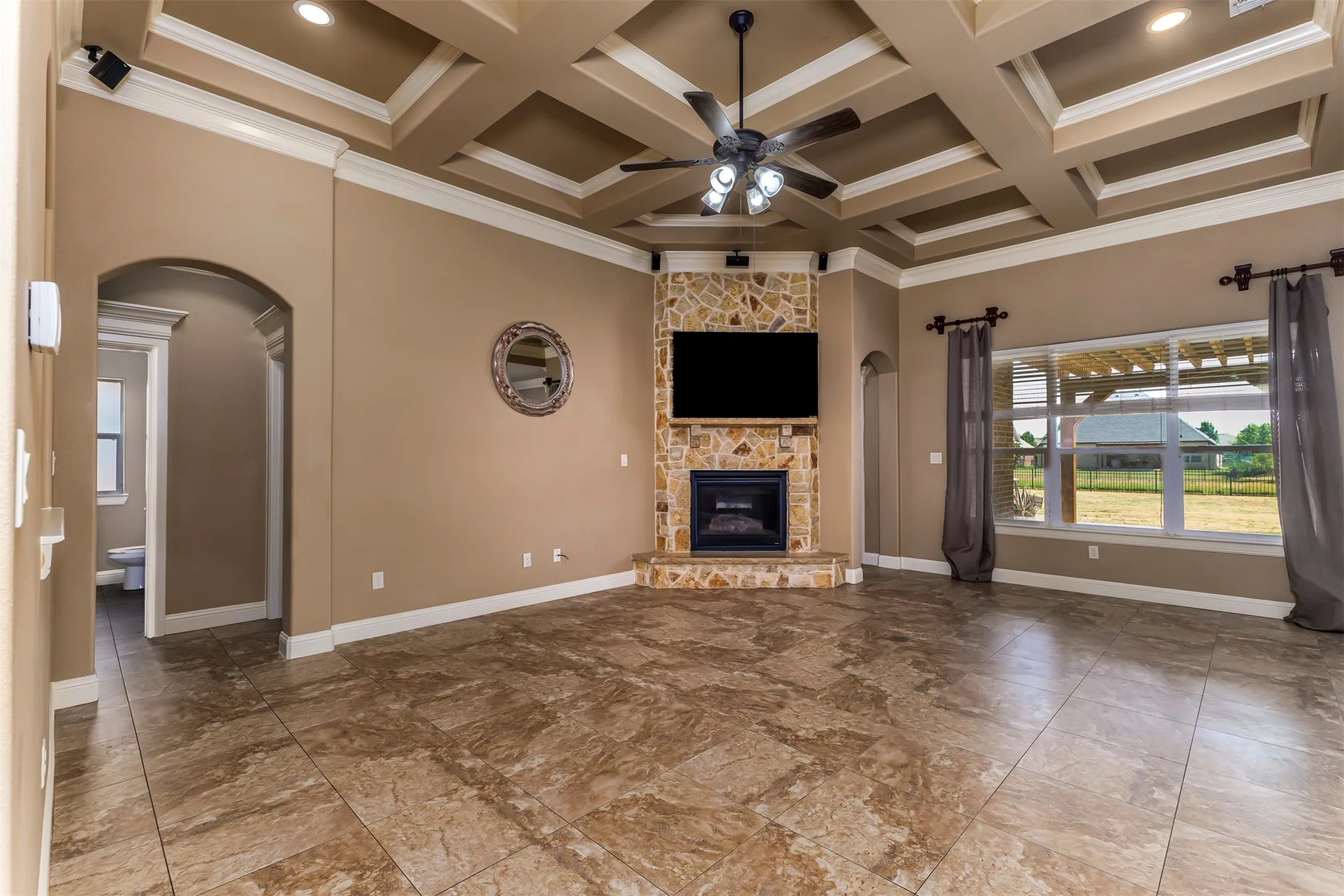 Single Family Residence For Sale in Hood County , 3224 Ferry Boat Lane, Granbury, Texas 76049, 4 Bedroom, 3 Bathroom, 2 Garage spaces, 2,372 Sqft, built in 2011, mls#21376111, Real Estate Agent in Granbury, Homes For Sale in Hood county, Homes For Sale in Granbury, Realtor in Granbury Texas, Real Estate Brokerage Independent Realty Texas, Luminita Cordes Realtor
