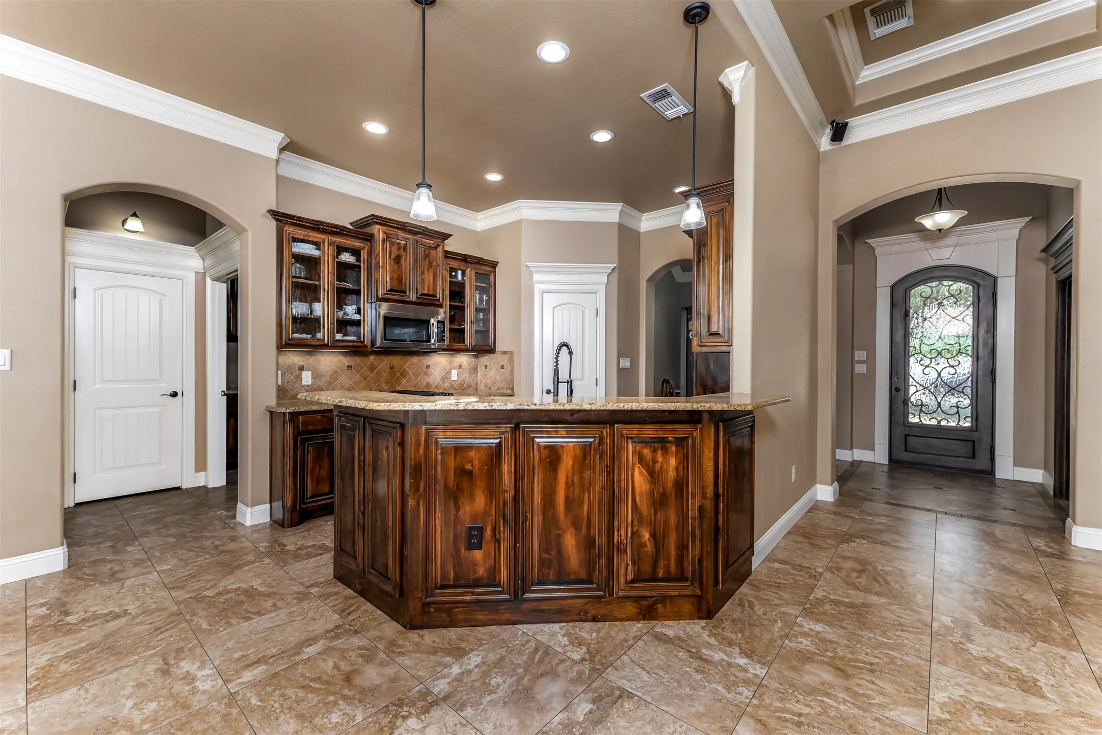 Single Family Residence For Sale in Hood County , 3224 Ferry Boat Lane, Granbury, Texas 76049, 4 Bedroom, 3 Bathroom, 2 Garage spaces, 2,372 Sqft, built in 2011, mls#21376111, Real Estate Agent in Granbury, Homes For Sale in Hood county, Homes For Sale in Granbury, Realtor in Granbury Texas, Real Estate Brokerage Independent Realty Texas, Luminita Cordes Realtor