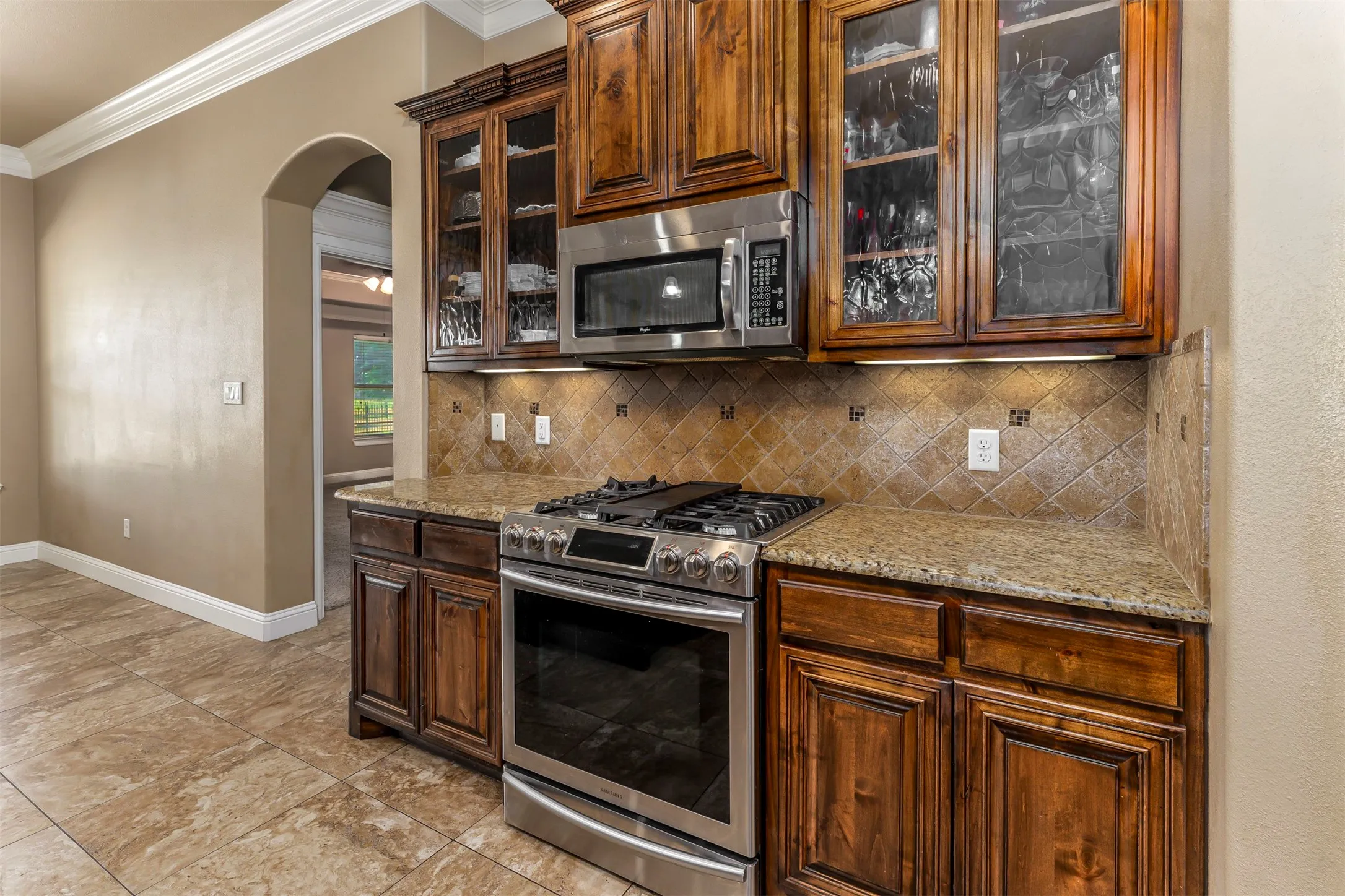 Single Family Residence For Sale in Hood County , 3224 Ferry Boat Lane, Granbury, Texas 76049, 4 Bedroom, 3 Bathroom, 2 Garage spaces, 2,372 Sqft, built in 2011, mls#21376111, Real Estate Agent in Granbury, Homes For Sale in Hood county, Homes For Sale in Granbury, Realtor in Granbury Texas, Real Estate Brokerage Independent Realty Texas, Luminita Cordes Realtor