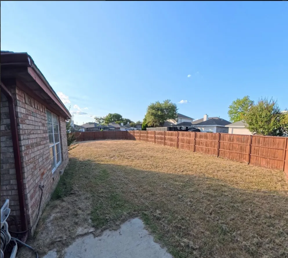Single Family Residence For Rent in Dallas County , 1454 Cromwell Court, Lancaster, Texas 75134, 4 Bedroom, 3 Bathroom, 2 Garage spaces, 2,249 Sqft, built in 1990, mls#21375951, Real Estate Agent in Lancaster, Homes For Rent in Dallas county, Homes For Rent in Lancaster, Realtor in Lancaster Texas, Real Estate Brokerage Independent Realty Texas, Luminita Cordes Realtor