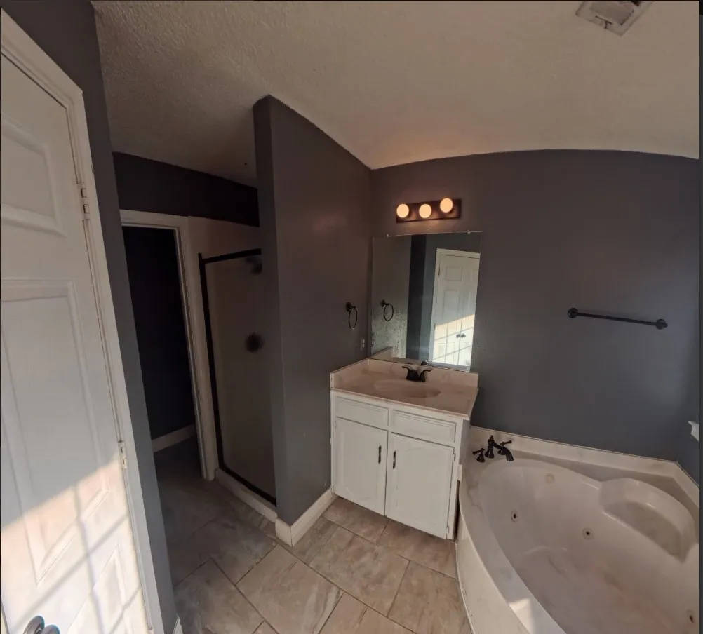 Single Family Residence For Rent in Dallas County , 1454 Cromwell Court, Lancaster, Texas 75134, 4 Bedroom, 3 Bathroom, 2 Garage spaces, 2,249 Sqft, built in 1990, mls#21375951, Real Estate Agent in Lancaster, Homes For Rent in Dallas county, Homes For Rent in Lancaster, Realtor in Lancaster Texas, Real Estate Brokerage Independent Realty Texas, Luminita Cordes Realtor