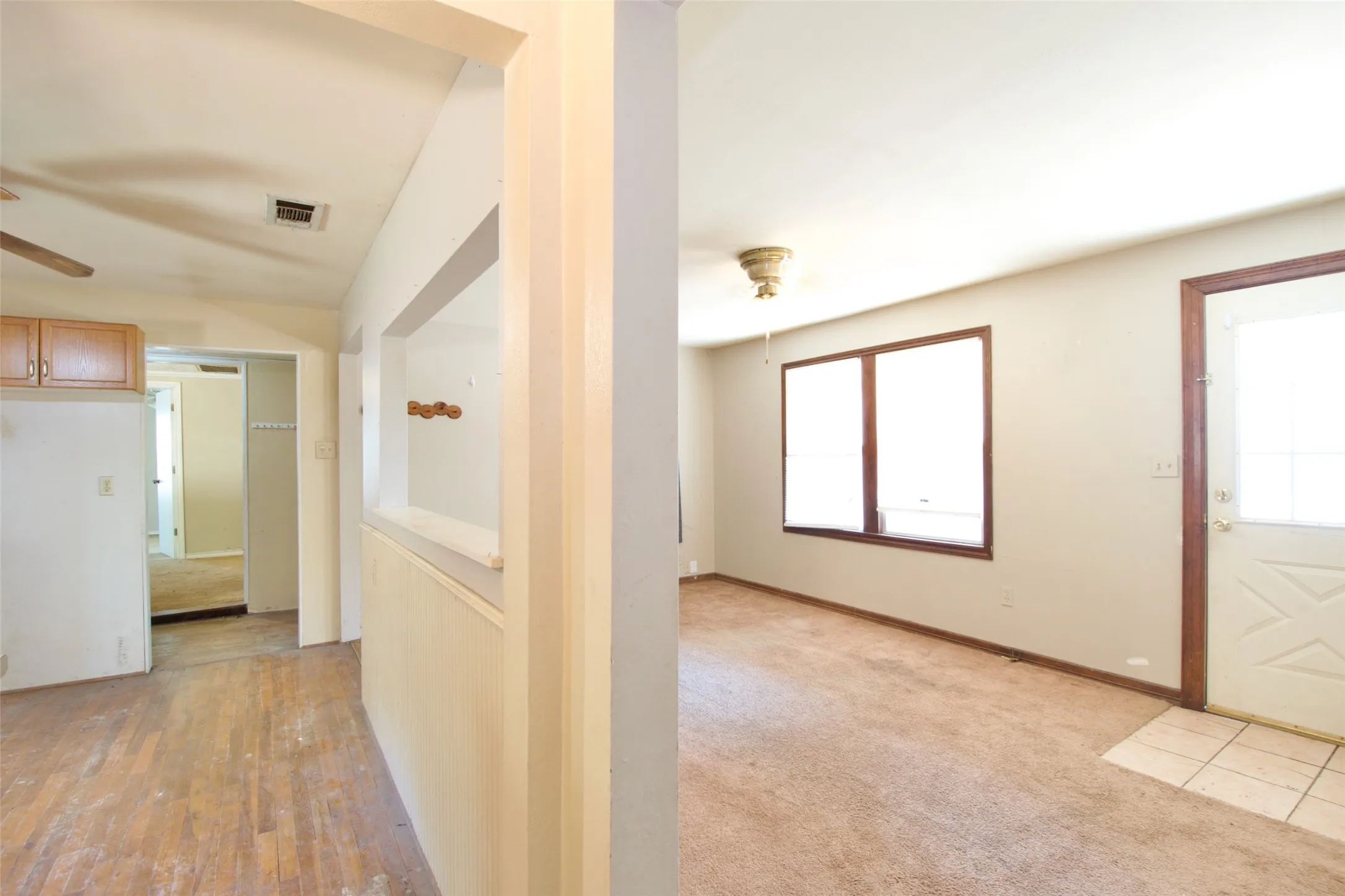 Single Family Residence For Sale in Coryell County , 129 E FM 931, Gatesville, Texas 76528, 3 Bedroom, 2 Bathroom, Garage spaces, 1,256 Sqft, built in 1967, mls#21374026, Real Estate Agent in Gatesville, Homes For Sale in Coryell county, Homes For Sale in Gatesville, Realtor in Gatesville Texas, Real Estate Brokerage Independent Realty Texas, Luminita Cordes Realtor