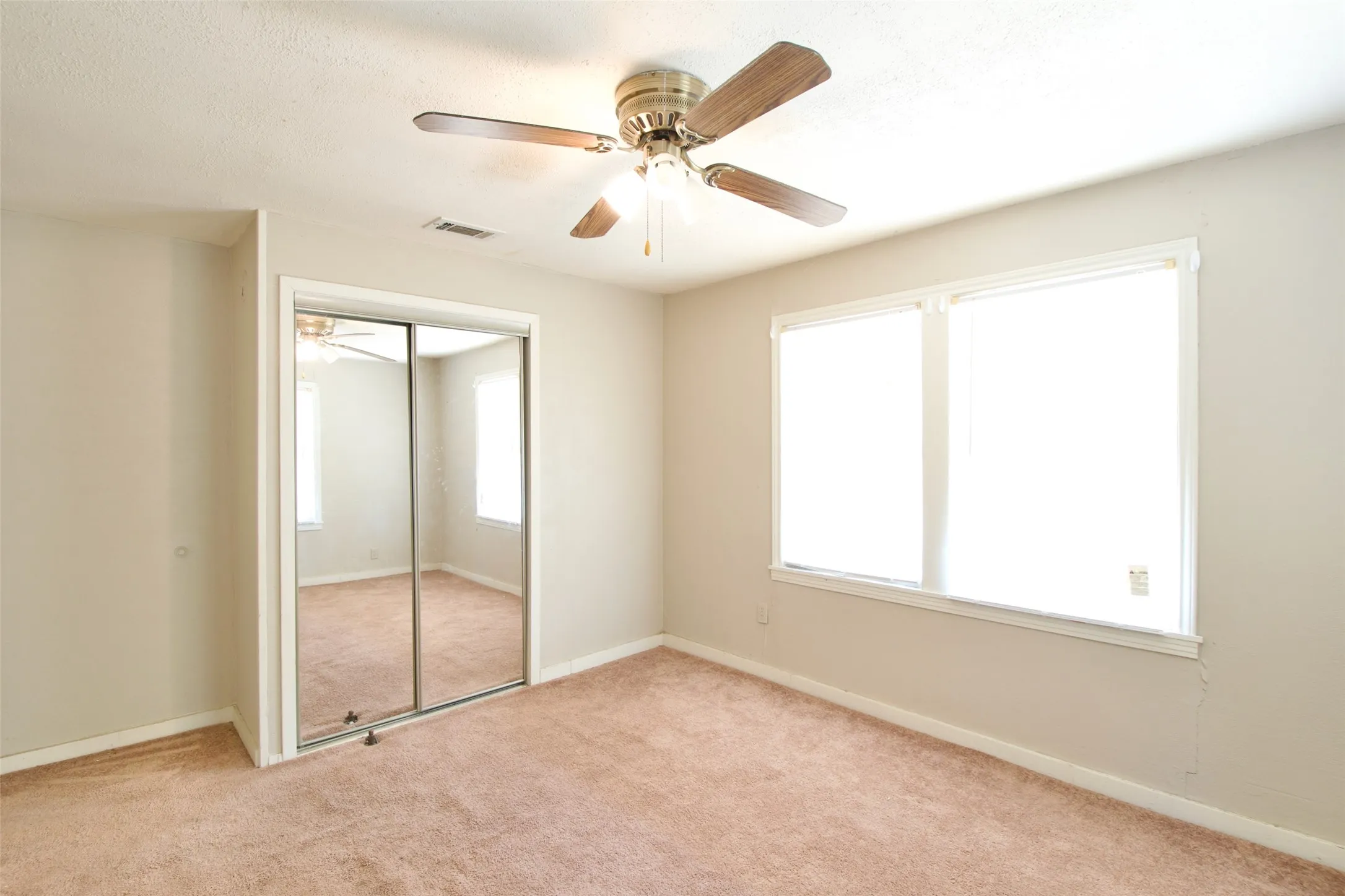 Single Family Residence For Sale in Coryell County , 129 E FM 931, Gatesville, Texas 76528, 3 Bedroom, 2 Bathroom, Garage spaces, 1,256 Sqft, built in 1967, mls#21374026, Real Estate Agent in Gatesville, Homes For Sale in Coryell county, Homes For Sale in Gatesville, Realtor in Gatesville Texas, Real Estate Brokerage Independent Realty Texas, Luminita Cordes Realtor