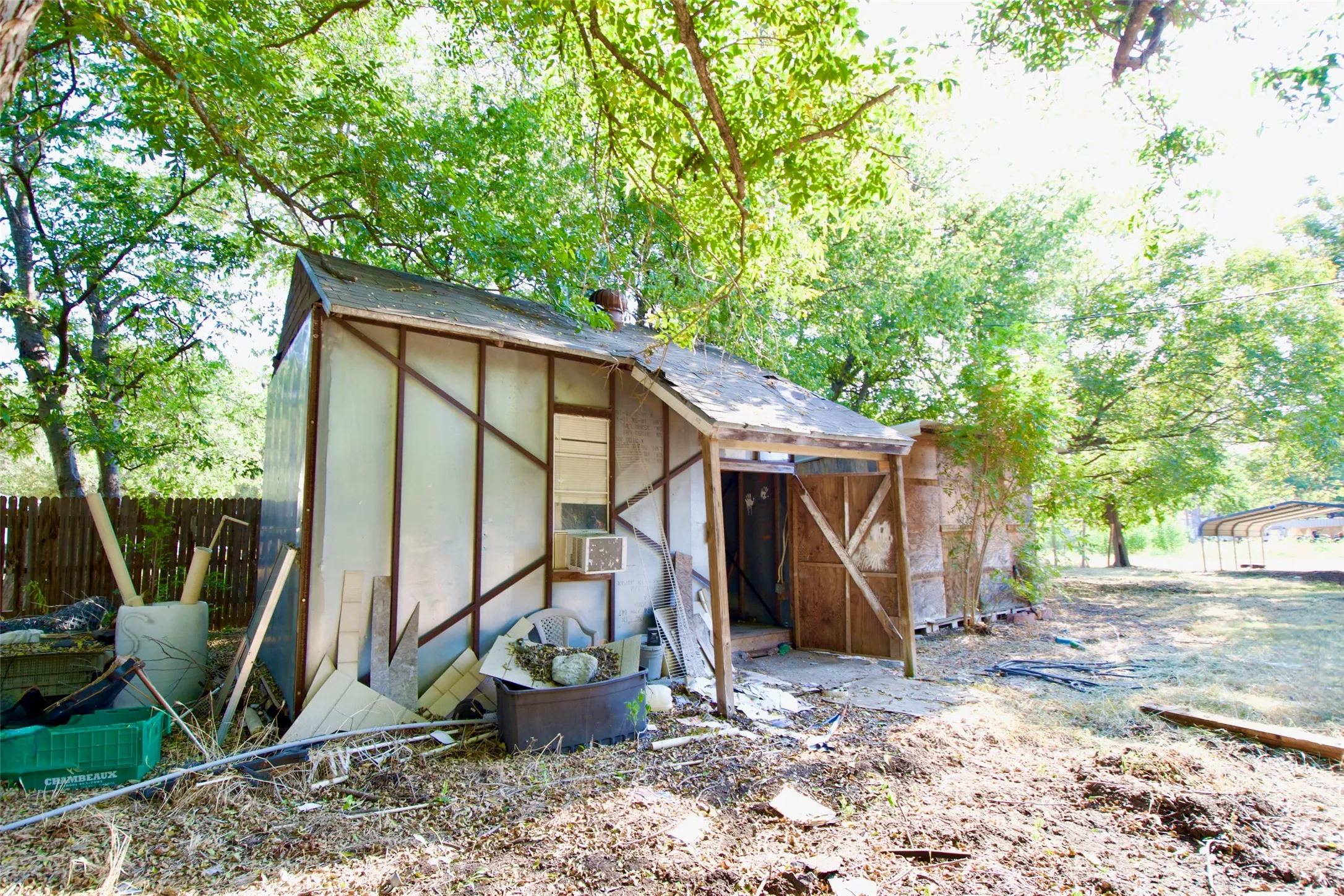 Single Family Residence For Sale in Coryell County , 129 E FM 931, Gatesville, Texas 76528, 3 Bedroom, 2 Bathroom, Garage spaces, 1,256 Sqft, built in 1967, mls#21374026, Real Estate Agent in Gatesville, Homes For Sale in Coryell county, Homes For Sale in Gatesville, Realtor in Gatesville Texas, Real Estate Brokerage Independent Realty Texas, Luminita Cordes Realtor