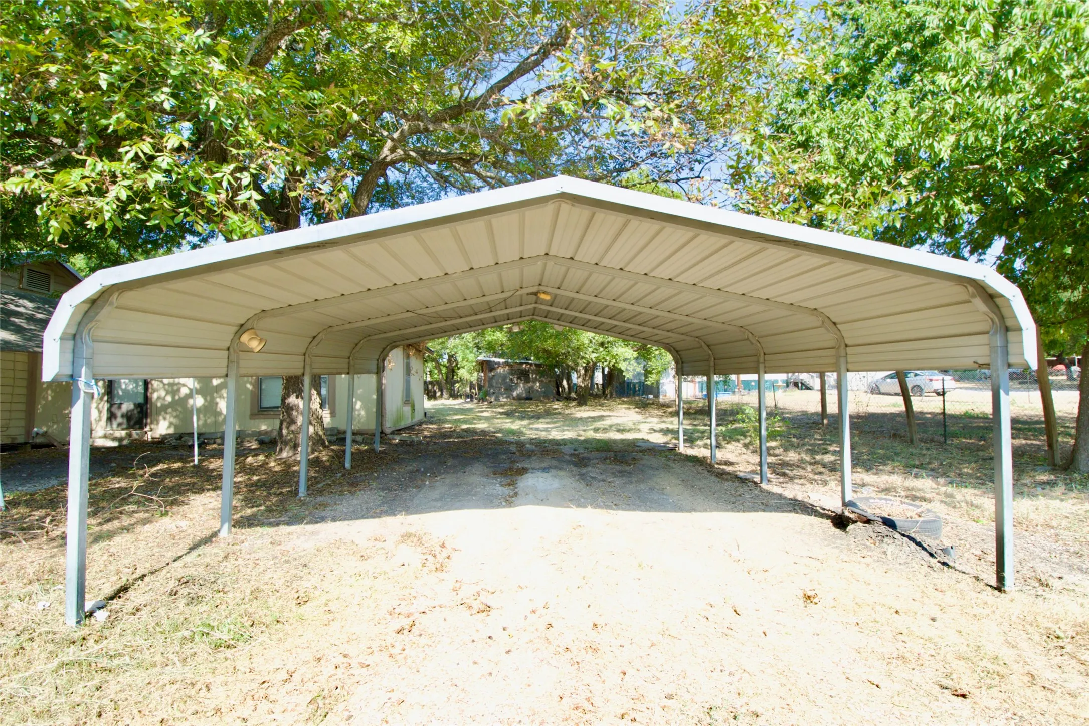 Single Family Residence For Sale in Coryell County , 129 E FM 931, Gatesville, Texas 76528, 3 Bedroom, 2 Bathroom, Garage spaces, 1,256 Sqft, built in 1967, mls#21374026, Real Estate Agent in Gatesville, Homes For Sale in Coryell county, Homes For Sale in Gatesville, Realtor in Gatesville Texas, Real Estate Brokerage Independent Realty Texas, Luminita Cordes Realtor