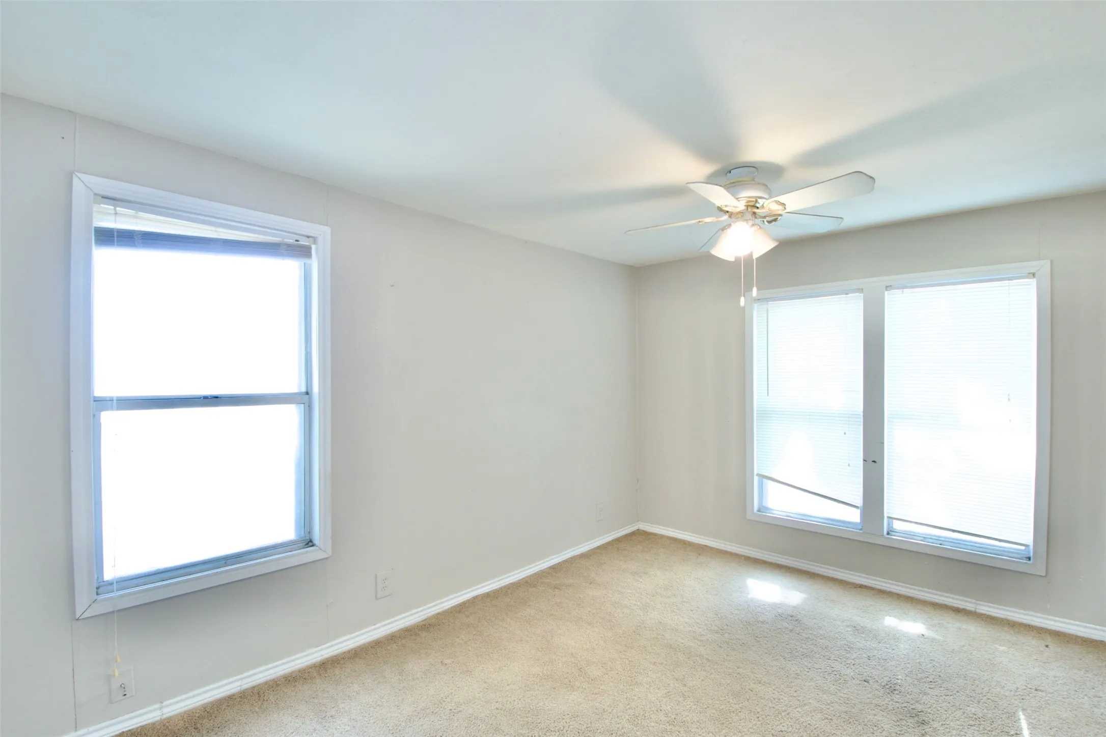 Single Family Residence For Sale in Coryell County , 129 E FM 931, Gatesville, Texas 76528, 3 Bedroom, 2 Bathroom, Garage spaces, 1,256 Sqft, built in 1967, mls#21374026, Real Estate Agent in Gatesville, Homes For Sale in Coryell county, Homes For Sale in Gatesville, Realtor in Gatesville Texas, Real Estate Brokerage Independent Realty Texas, Luminita Cordes Realtor