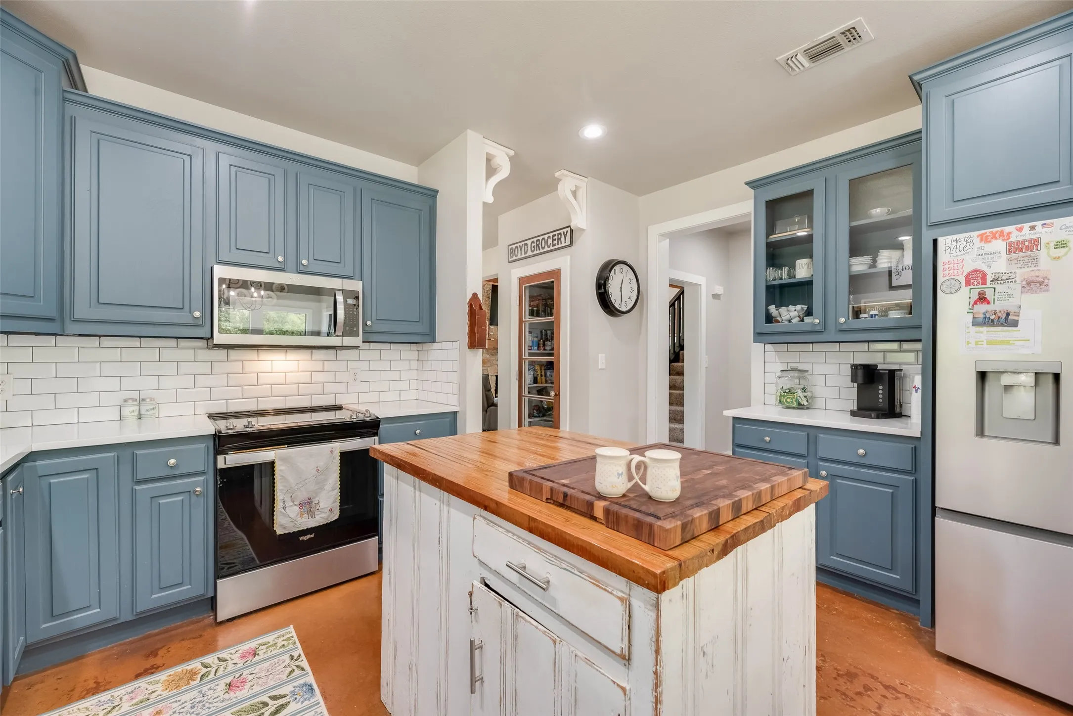 Kitchen with island