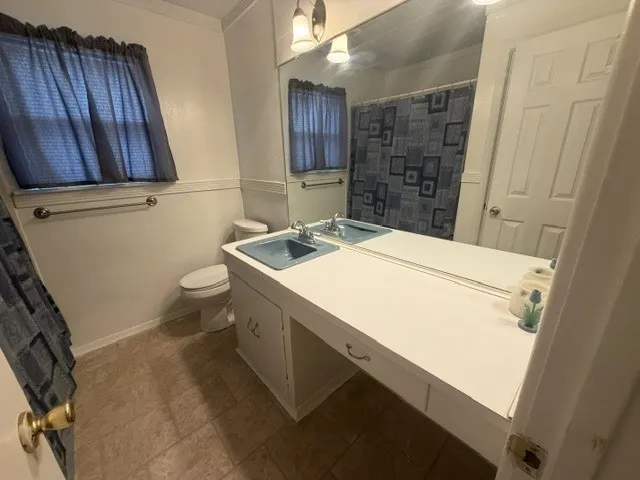 Single Family Residence For Sale in Taylor County , 1414 N Willis Street, Abilene, Texas 79603, 3 Bedroom, 2 Bathroom, 2 Garage spaces, 1,580 Sqft, built in 1957, mls#21376125, Real Estate Agent in Abilene, Homes For Sale in Taylor county, Homes For Sale in Abilene, Realtor in Abilene Texas, Real Estate Brokerage Independent Realty Texas, Luminita Cordes Realtor