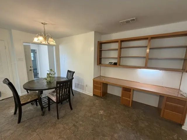 Single Family Residence For Sale in Taylor County , 1414 N Willis Street, Abilene, Texas 79603, 3 Bedroom, 2 Bathroom, 2 Garage spaces, 1,580 Sqft, built in 1957, mls#21376125, Real Estate Agent in Abilene, Homes For Sale in Taylor county, Homes For Sale in Abilene, Realtor in Abilene Texas, Real Estate Brokerage Independent Realty Texas, Luminita Cordes Realtor