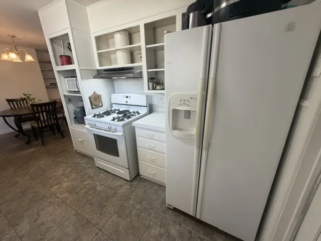 Single Family Residence For Sale in Taylor County , 1414 N Willis Street, Abilene, Texas 79603, 3 Bedroom, 2 Bathroom, 2 Garage spaces, 1,580 Sqft, built in 1957, mls#21376125, Real Estate Agent in Abilene, Homes For Sale in Taylor county, Homes For Sale in Abilene, Realtor in Abilene Texas, Real Estate Brokerage Independent Realty Texas, Luminita Cordes Realtor