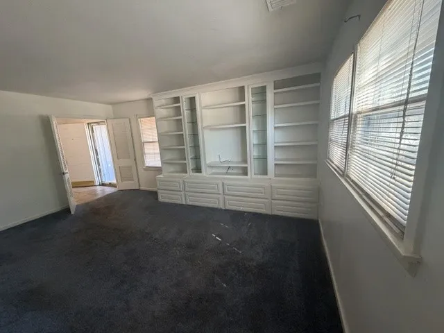 Single Family Residence For Sale in Taylor County , 1414 N Willis Street, Abilene, Texas 79603, 3 Bedroom, 2 Bathroom, 2 Garage spaces, 1,580 Sqft, built in 1957, mls#21376125, Real Estate Agent in Abilene, Homes For Sale in Taylor county, Homes For Sale in Abilene, Realtor in Abilene Texas, Real Estate Brokerage Independent Realty Texas, Luminita Cordes Realtor