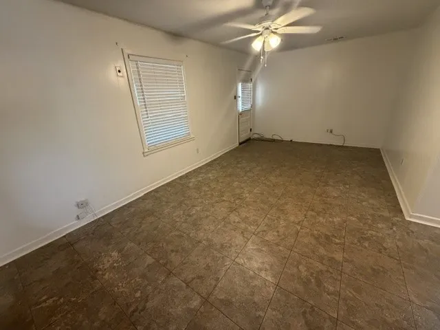 Single Family Residence For Sale in Taylor County , 1414 N Willis Street, Abilene, Texas 79603, 3 Bedroom, 2 Bathroom, 2 Garage spaces, 1,580 Sqft, built in 1957, mls#21376125, Real Estate Agent in Abilene, Homes For Sale in Taylor county, Homes For Sale in Abilene, Realtor in Abilene Texas, Real Estate Brokerage Independent Realty Texas, Luminita Cordes Realtor