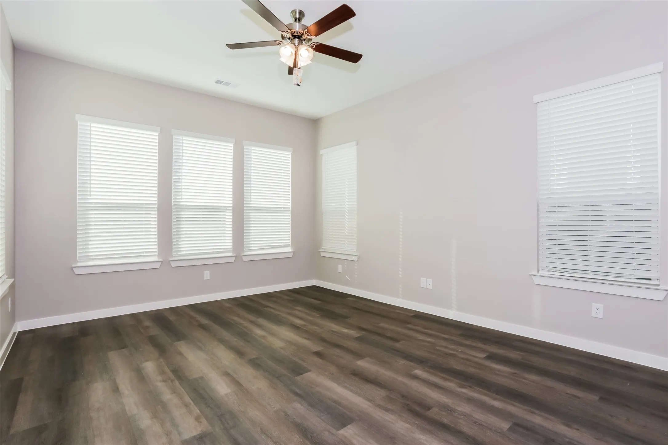 Single Family Residence For Rent in Tarrant County , 854 Summer Plum Way, Arlington, Texas 76005, 3 Bedroom, 3 Bathroom, 2 Garage spaces, 1,667 Sqft, built in 2025, mls#21370488, Real Estate Agent in Arlington, Homes For Rent in Tarrant county, Homes For Rent in Arlington, Realtor in Arlington Texas, Real Estate Brokerage Independent Realty Texas, Luminita Cordes Realtor