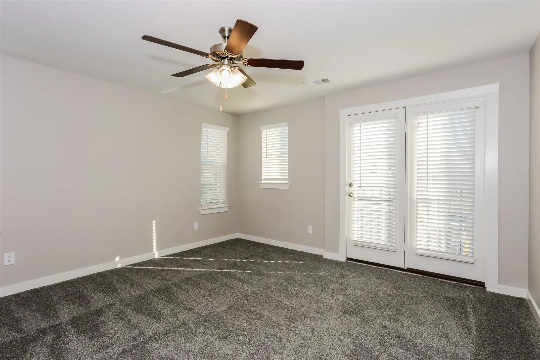 Single Family Residence For Rent in Tarrant County , 854 Summer Plum Way, Arlington, Texas 76005, 3 Bedroom, 3 Bathroom, 2 Garage spaces, 1,667 Sqft, built in 2025, mls#21370488, Real Estate Agent in Arlington, Homes For Rent in Tarrant county, Homes For Rent in Arlington, Realtor in Arlington Texas, Real Estate Brokerage Independent Realty Texas, Luminita Cordes Realtor