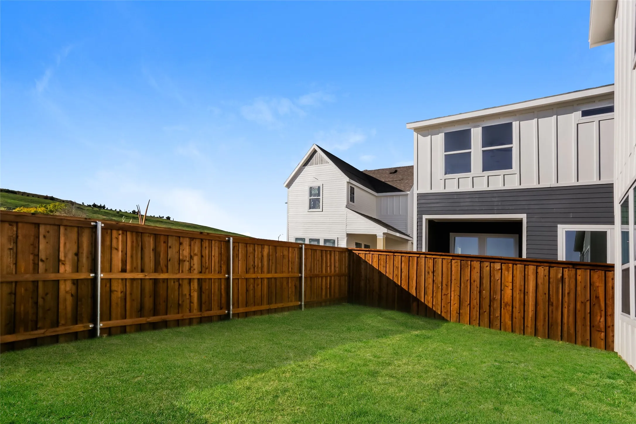 Single Family Residence For Rent in Tarrant County , 854 Summer Plum Way, Arlington, Texas 76005, 3 Bedroom, 3 Bathroom, 2 Garage spaces, 1,667 Sqft, built in 2025, mls#21370488, Real Estate Agent in Arlington, Homes For Rent in Tarrant county, Homes For Rent in Arlington, Realtor in Arlington Texas, Real Estate Brokerage Independent Realty Texas, Luminita Cordes Realtor