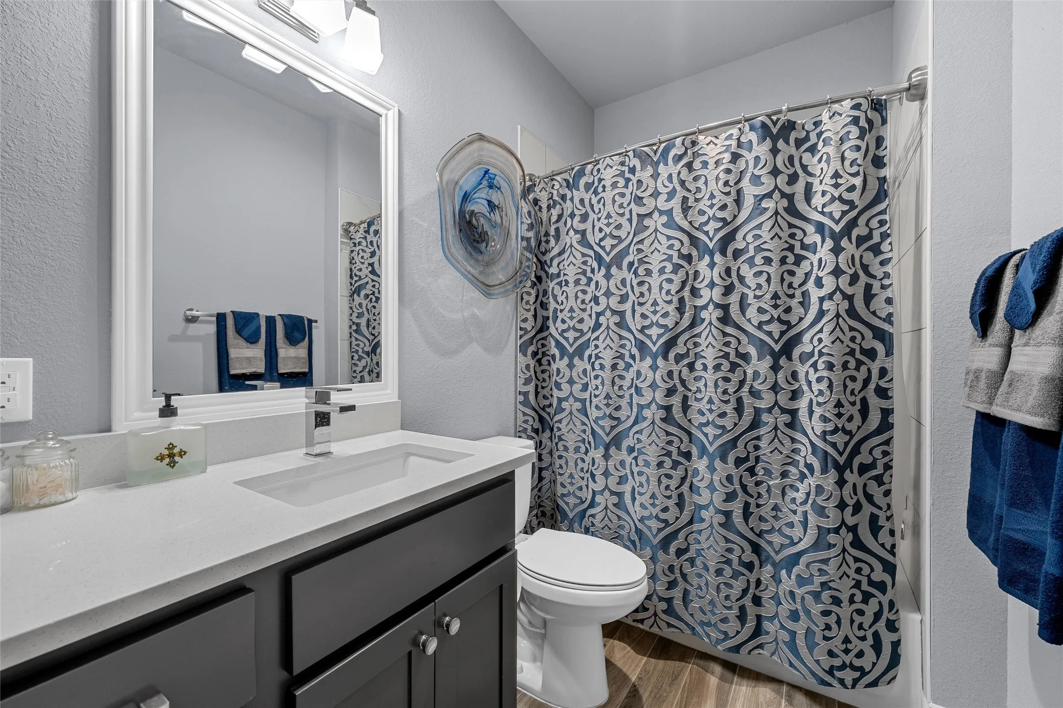 Single Family Residence For Sale in Mc Lennan County , 804 Gallant Fox, Hewitt, Texas 76643, 4 Bedroom, 3 Bathroom, 2 Garage spaces, 2,264 Sqft, built in 2020, mls#21375798, Real Estate Agent in Hewitt, Homes For Sale in Mc Lennan county, Homes For Sale in Hewitt, Realtor in Hewitt Texas, Real Estate Brokerage Independent Realty Texas, Luminita Cordes Realtor
