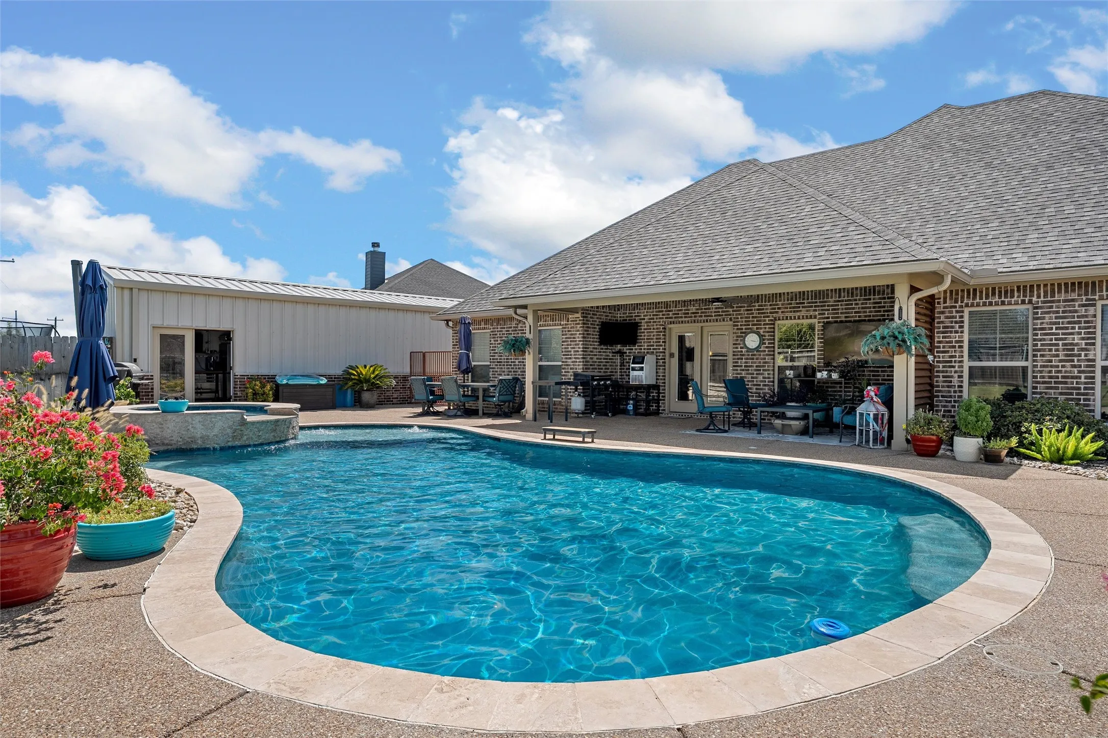 Single Family Residence For Sale in Mc Lennan County , 804 Gallant Fox, Hewitt, Texas 76643, 4 Bedroom, 3 Bathroom, 2 Garage spaces, 2,264 Sqft, built in 2020, mls#21375798, Real Estate Agent in Hewitt, Homes For Sale in Mc Lennan county, Homes For Sale in Hewitt, Realtor in Hewitt Texas, Real Estate Brokerage Independent Realty Texas, Luminita Cordes Realtor