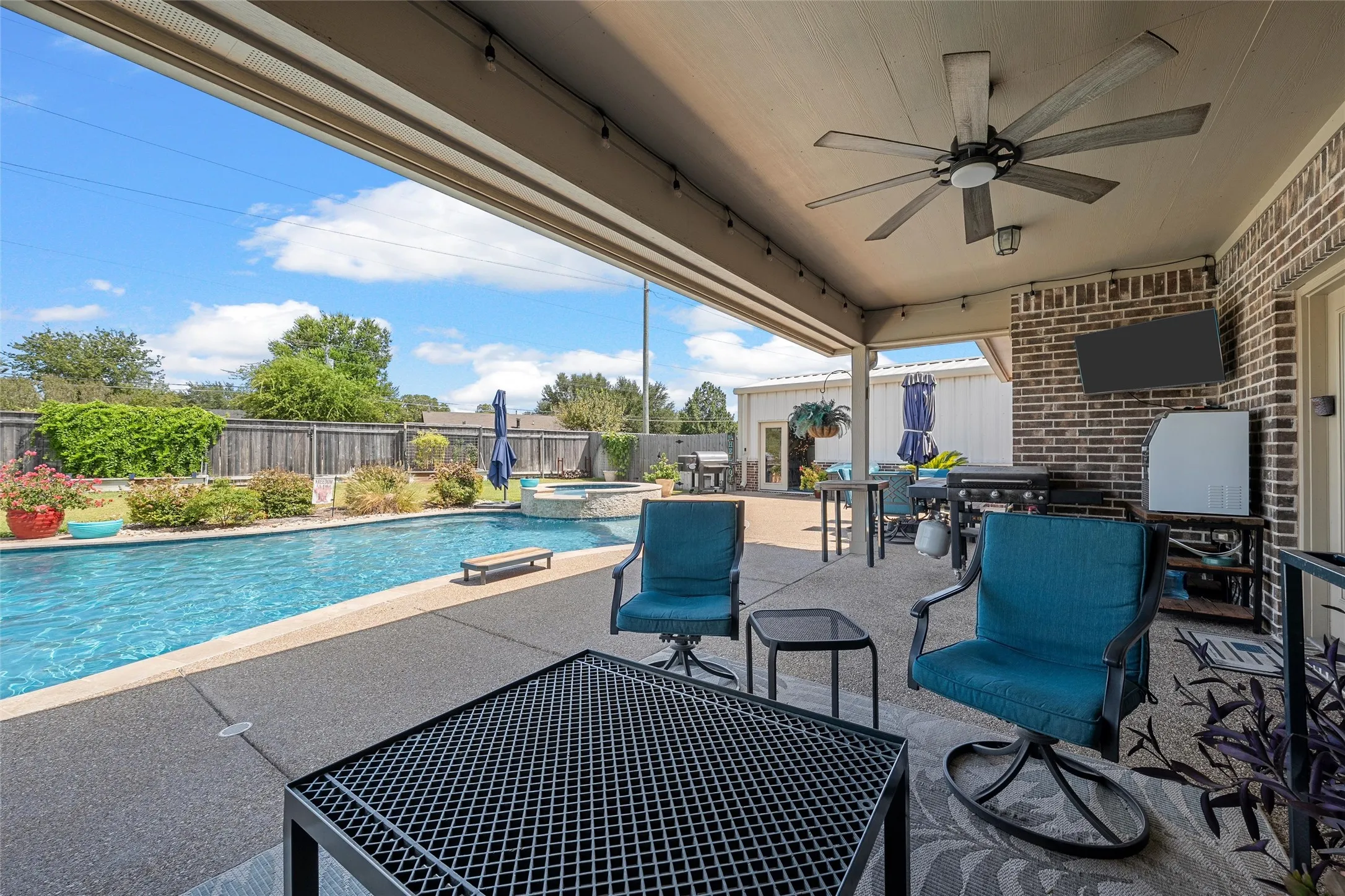 Single Family Residence For Sale in Mc Lennan County , 804 Gallant Fox, Hewitt, Texas 76643, 4 Bedroom, 3 Bathroom, 2 Garage spaces, 2,264 Sqft, built in 2020, mls#21375798, Real Estate Agent in Hewitt, Homes For Sale in Mc Lennan county, Homes For Sale in Hewitt, Realtor in Hewitt Texas, Real Estate Brokerage Independent Realty Texas, Luminita Cordes Realtor