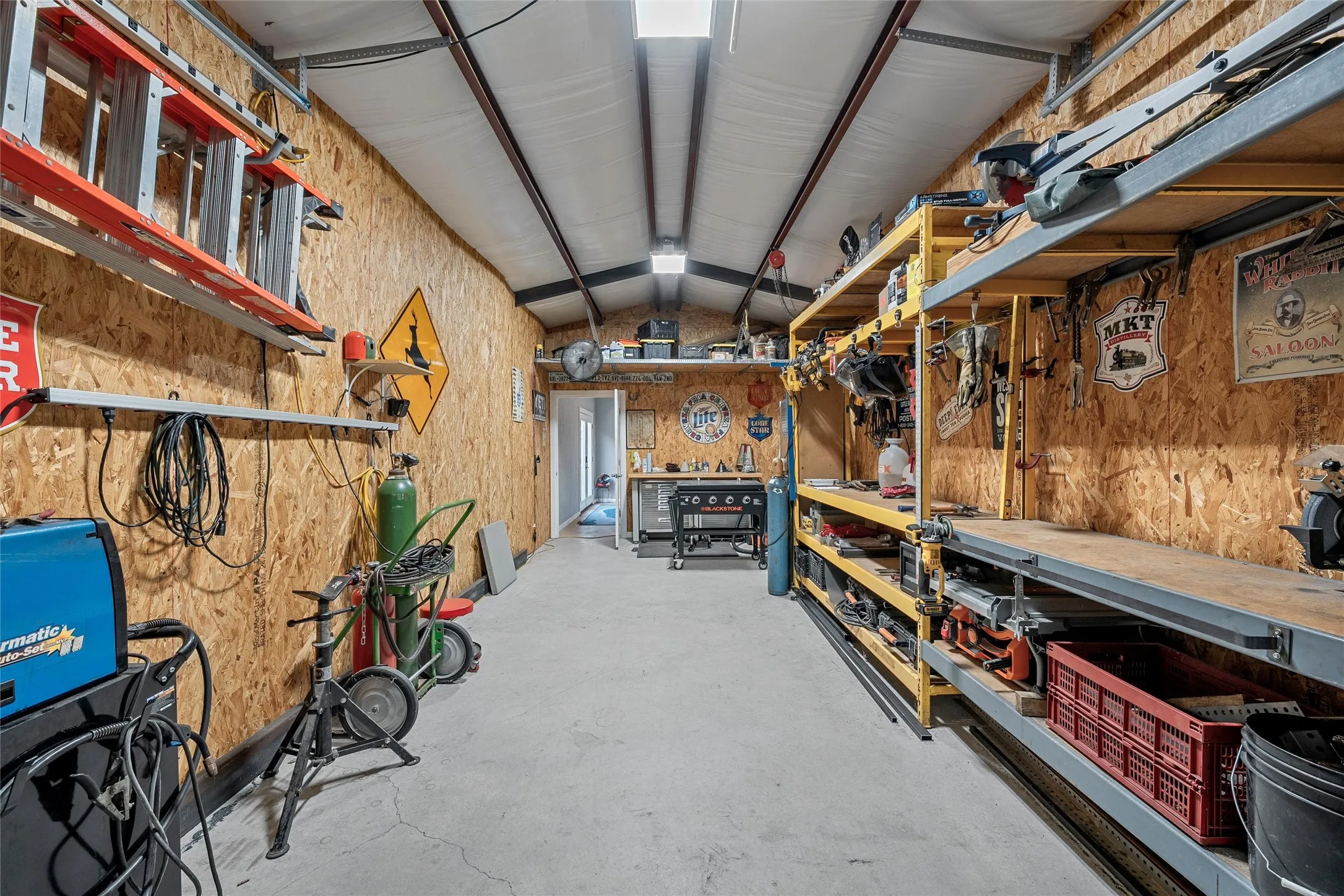 Single Family Residence For Sale in Mc Lennan County , 804 Gallant Fox, Hewitt, Texas 76643, 4 Bedroom, 3 Bathroom, 2 Garage spaces, 2,264 Sqft, built in 2020, mls#21375798, Real Estate Agent in Hewitt, Homes For Sale in Mc Lennan county, Homes For Sale in Hewitt, Realtor in Hewitt Texas, Real Estate Brokerage Independent Realty Texas, Luminita Cordes Realtor