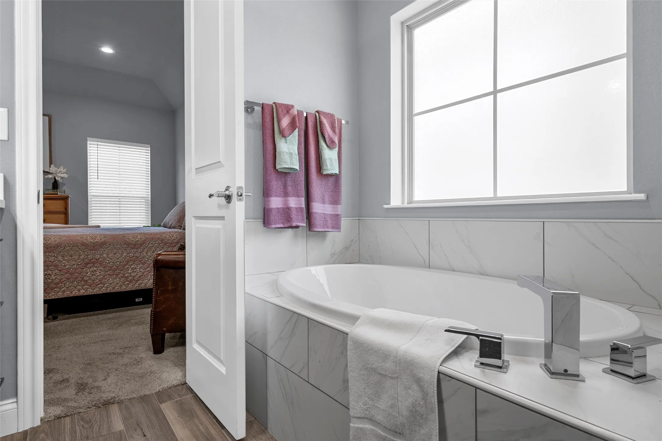 Single Family Residence For Sale in Mc Lennan County , 804 Gallant Fox, Hewitt, Texas 76643, 4 Bedroom, 3 Bathroom, 2 Garage spaces, 2,264 Sqft, built in 2020, mls#21375798, Real Estate Agent in Hewitt, Homes For Sale in Mc Lennan county, Homes For Sale in Hewitt, Realtor in Hewitt Texas, Real Estate Brokerage Independent Realty Texas, Luminita Cordes Realtor