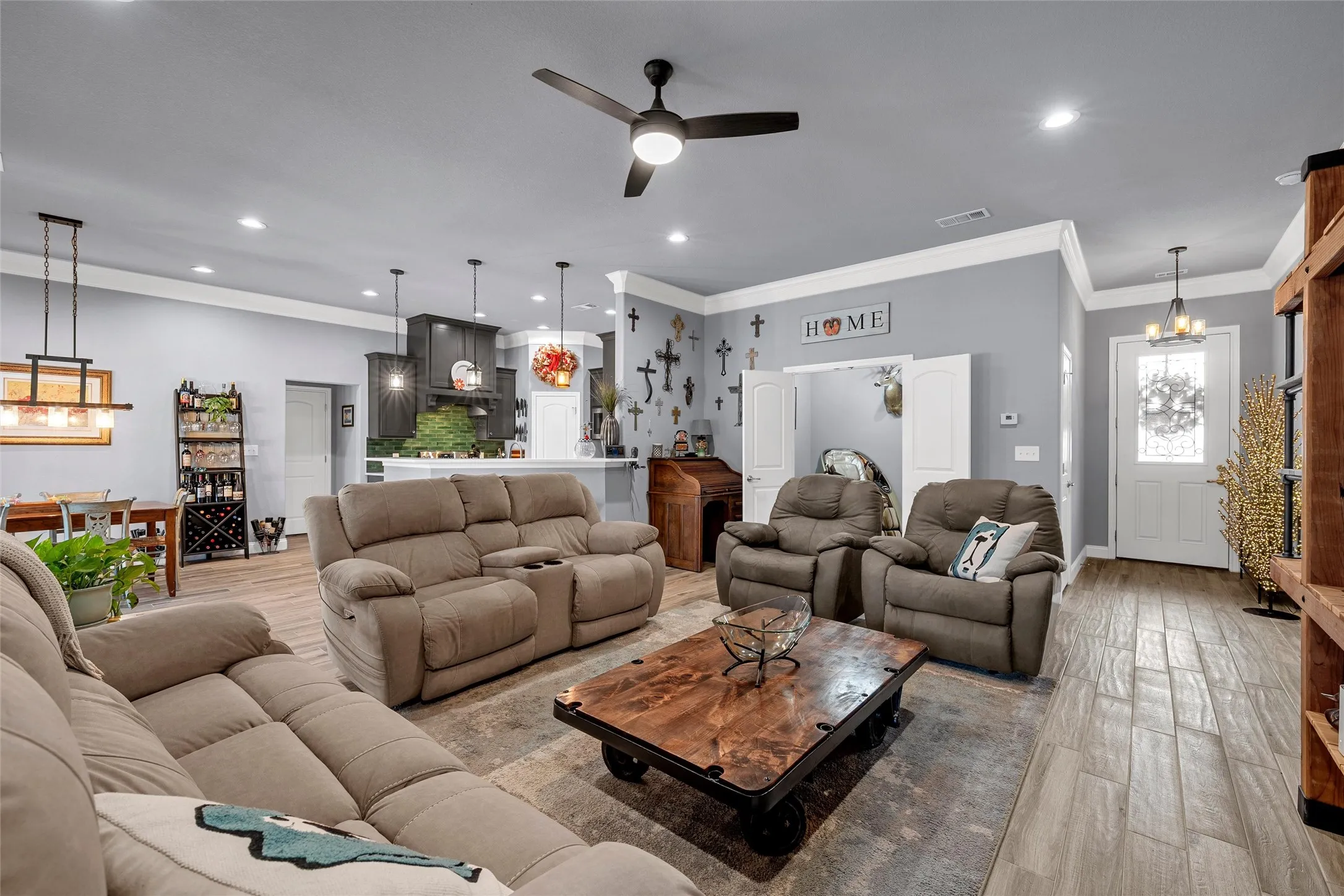 Single Family Residence For Sale in Mc Lennan County , 804 Gallant Fox, Hewitt, Texas 76643, 4 Bedroom, 3 Bathroom, 2 Garage spaces, 2,264 Sqft, built in 2020, mls#21375798, Real Estate Agent in Hewitt, Homes For Sale in Mc Lennan county, Homes For Sale in Hewitt, Realtor in Hewitt Texas, Real Estate Brokerage Independent Realty Texas, Luminita Cordes Realtor