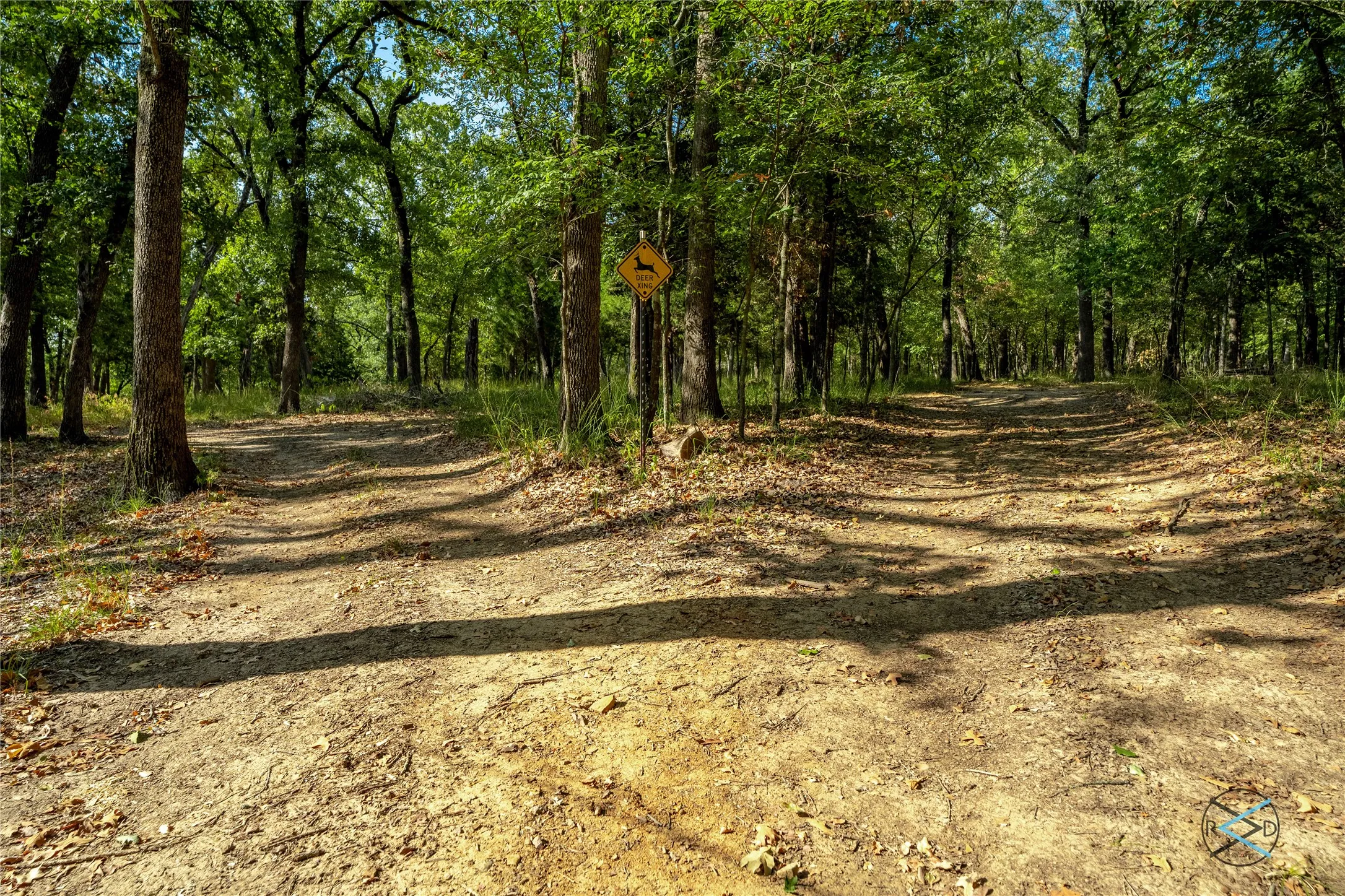 Mobile Home For Sale in Henderson County , 6060 Pinnacle Club Drive, Mabank, Texas 75156, 3 Bedroom, 2 Bathroom, Garage spaces, 1,792 Sqft, built in 2000, mls#21375966, Real Estate Agent in Mabank, Homes For Sale in Henderson county, Homes For Sale in Mabank, Realtor in Mabank Texas, Real Estate Brokerage Independent Realty Texas, Luminita Cordes Realtor