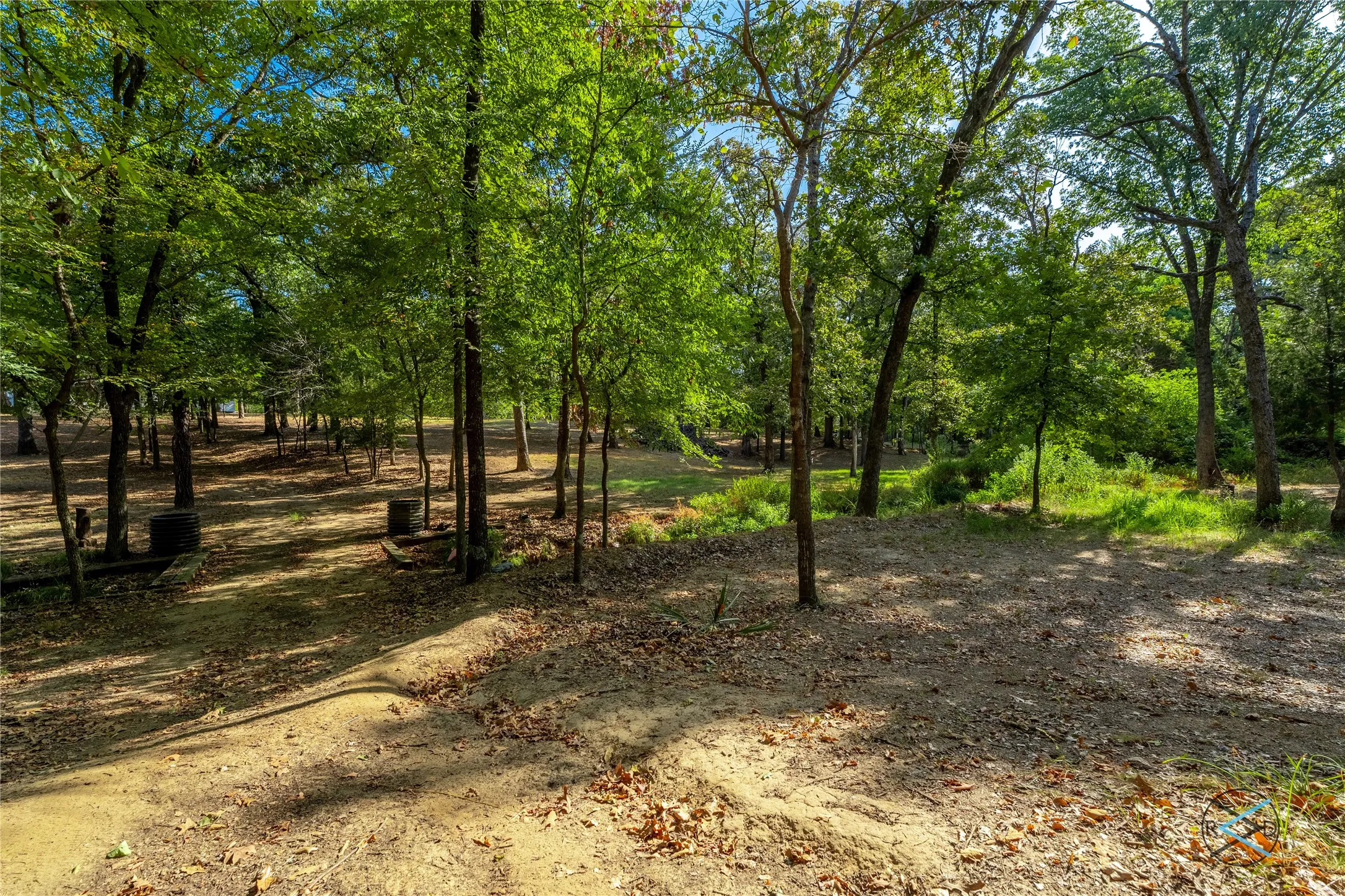 Mobile Home For Sale in Henderson County , 6060 Pinnacle Club Drive, Mabank, Texas 75156, 3 Bedroom, 2 Bathroom, Garage spaces, 1,792 Sqft, built in 2000, mls#21375966, Real Estate Agent in Mabank, Homes For Sale in Henderson county, Homes For Sale in Mabank, Realtor in Mabank Texas, Real Estate Brokerage Independent Realty Texas, Luminita Cordes Realtor
