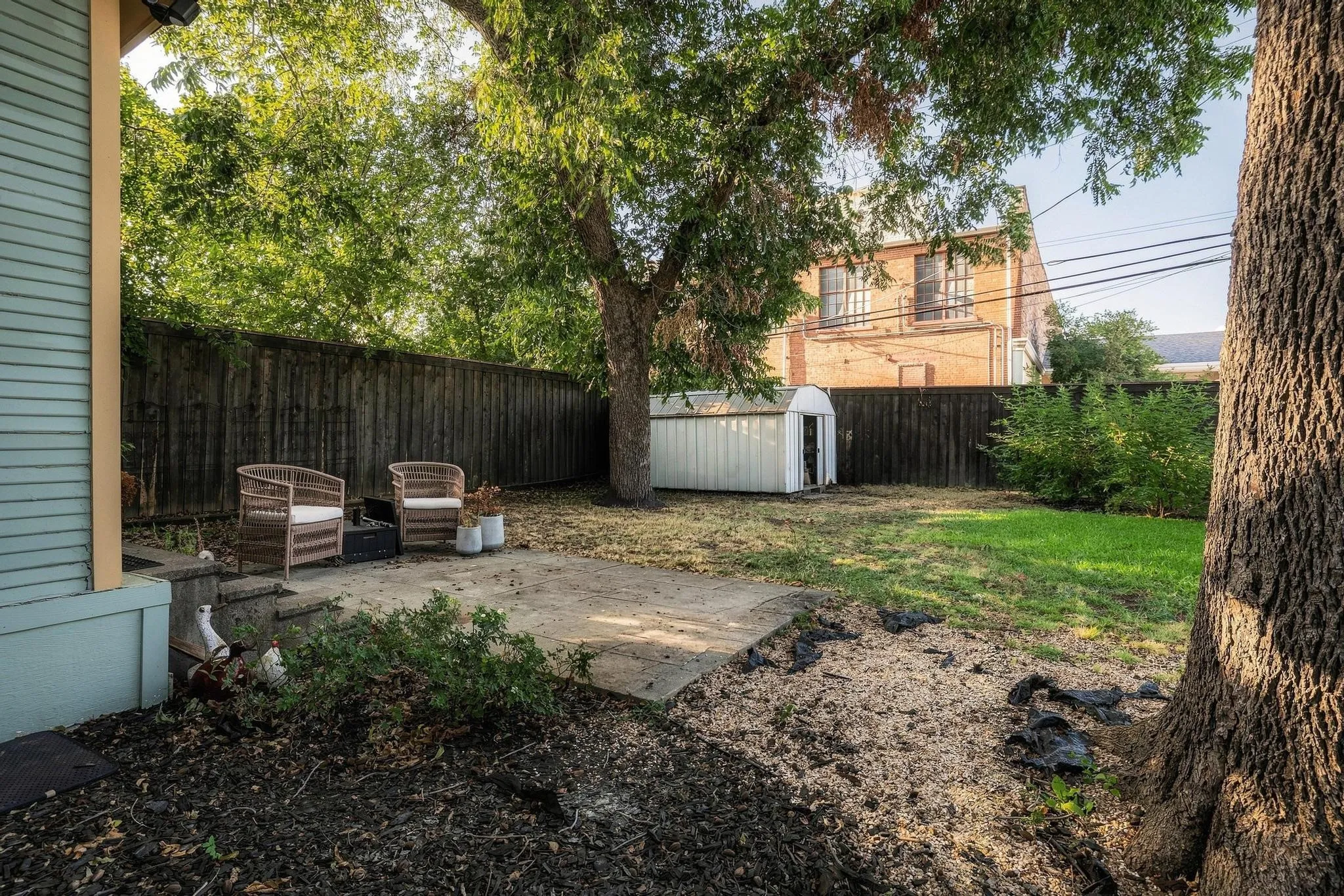 Single Family Residence For Sale in Grayson County , 605 W Chestnut Street, Denison, Texas 75020, 3 Bedroom, 2 Bathroom, Garage spaces, 1,932 Sqft, built in 1900, mls#21375636, Real Estate Agent in Denison, Homes For Sale in Grayson county, Homes For Sale in Denison, Realtor in Denison Texas, Real Estate Brokerage Independent Realty Texas, Luminita Cordes Realtor