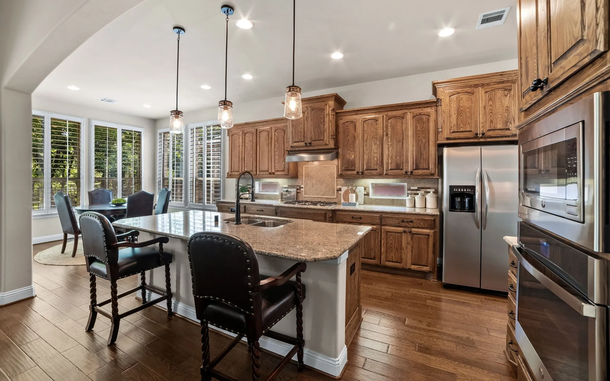 Single Family Residence For Sale in Collin County , 1101 Sonoma Drive, Mc Kinney, Texas 75072, 4 Bedroom, 4 Bathroom, 2 Garage spaces, 3,461 Sqft, built in 2013, mls#21375924, Real Estate Agent in Mc Kinney, Homes For Sale in Collin county, Homes For Sale in Mc Kinney, Realtor in Mc Kinney Texas, Real Estate Brokerage Independent Realty Texas, Luminita Cordes Realtor
