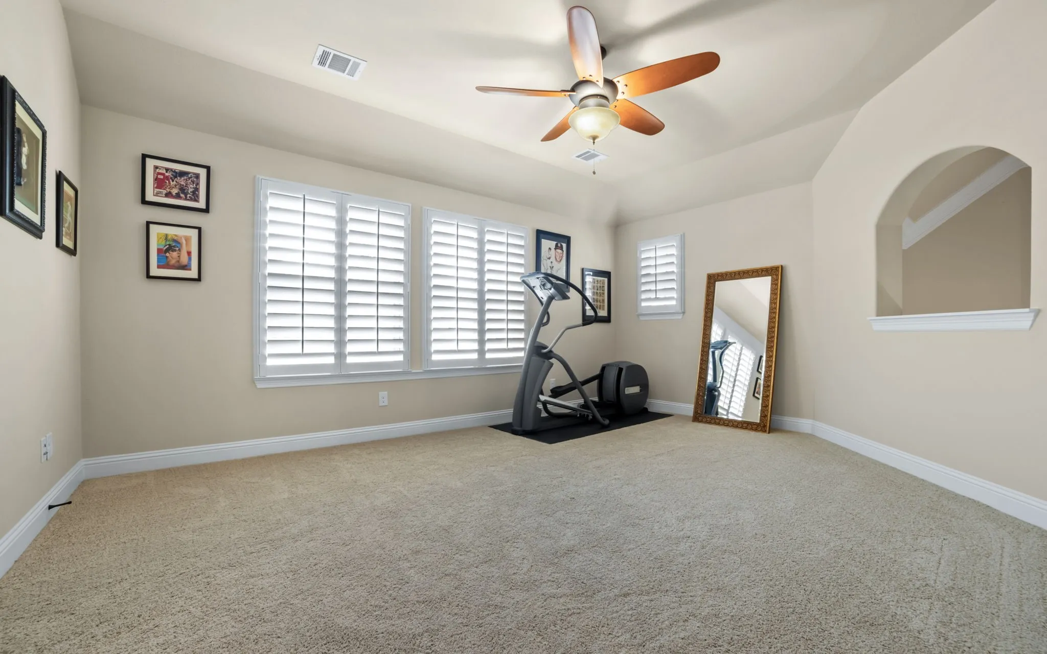 Single Family Residence For Sale in Collin County , 1101 Sonoma Drive, Mc Kinney, Texas 75072, 4 Bedroom, 4 Bathroom, 2 Garage spaces, 3,461 Sqft, built in 2013, mls#21375924, Real Estate Agent in Mc Kinney, Homes For Sale in Collin county, Homes For Sale in Mc Kinney, Realtor in Mc Kinney Texas, Real Estate Brokerage Independent Realty Texas, Luminita Cordes Realtor