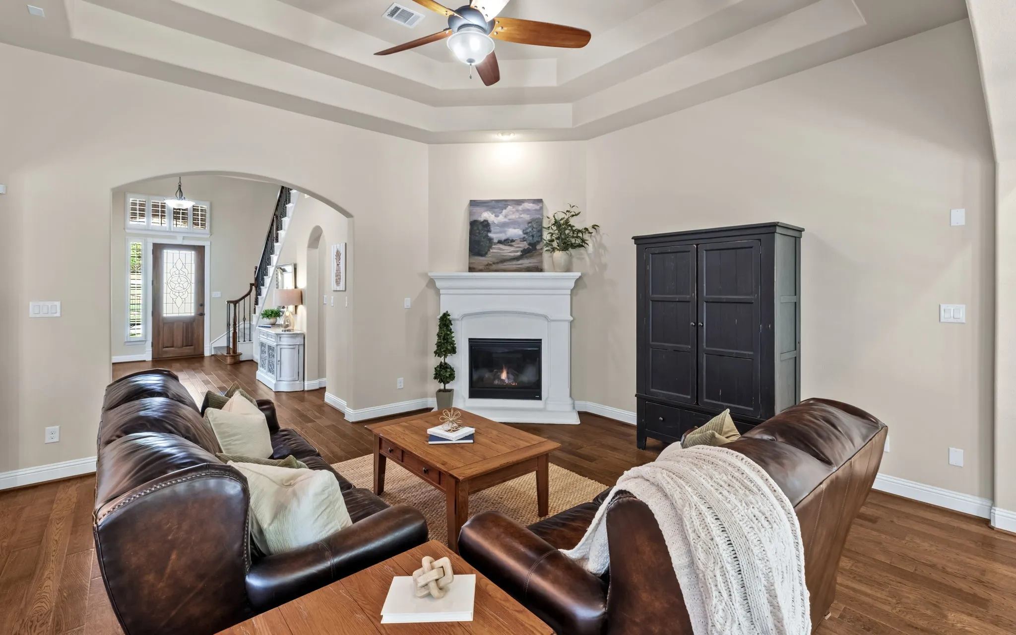 Single Family Residence For Sale in Collin County , 1101 Sonoma Drive, Mc Kinney, Texas 75072, 4 Bedroom, 4 Bathroom, 2 Garage spaces, 3,461 Sqft, built in 2013, mls#21375924, Real Estate Agent in Mc Kinney, Homes For Sale in Collin county, Homes For Sale in Mc Kinney, Realtor in Mc Kinney Texas, Real Estate Brokerage Independent Realty Texas, Luminita Cordes Realtor