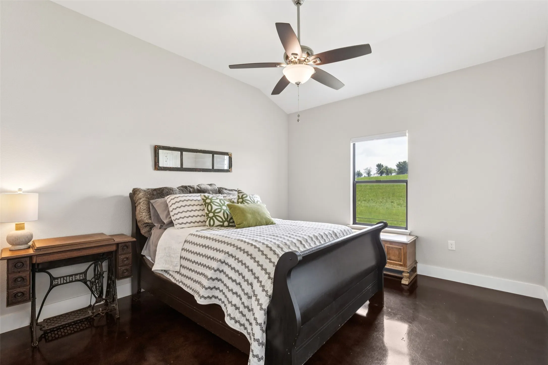 Single Family Residence For Sale in Wise County , 1430 County Road 2735, Decatur, Texas 76234, 2 Bedroom, 2 Bathroom, 3 Garage spaces, 1,400 Sqft, built in 2018, mls#21376148, Real Estate Agent in Decatur, Homes For Sale in Wise county, Homes For Sale in Decatur, Realtor in Decatur Texas, Real Estate Brokerage Independent Realty Texas, Luminita Cordes Realtor