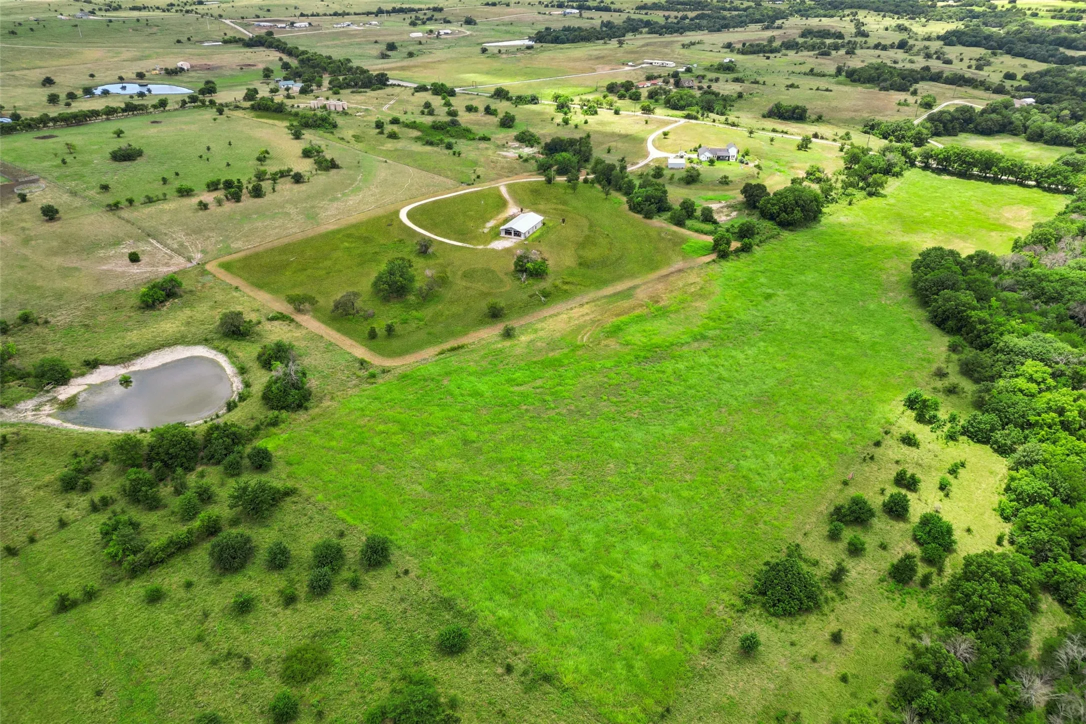 Single Family Residence For Sale in Wise County , 1430 County Road 2735, Decatur, Texas 76234, 2 Bedroom, 2 Bathroom, 3 Garage spaces, 1,400 Sqft, built in 2018, mls#21376148, Real Estate Agent in Decatur, Homes For Sale in Wise county, Homes For Sale in Decatur, Realtor in Decatur Texas, Real Estate Brokerage Independent Realty Texas, Luminita Cordes Realtor
