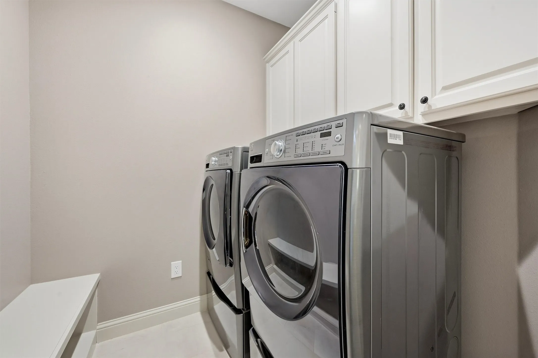  Mud Room and Laundry room with Washer and Dryer