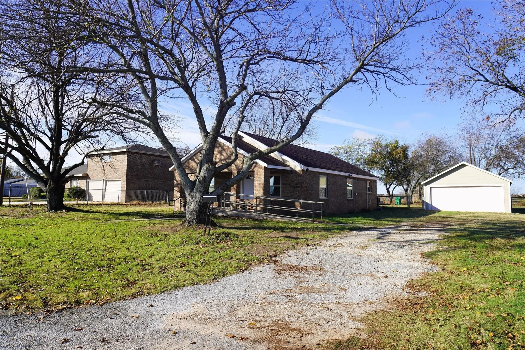 Single Family Residence For Sale in Montague County , 7498 State Highway 175, Montague, Texas 76251, 3 Bedroom, 1 Bathroom, 2 Garage spaces, 1,541 Sqft, built in 1950, mls#21376082, Real Estate Agent in Montague, Homes For Sale in Montague county, Homes For Sale in Montague, Realtor in Montague Texas, Real Estate Brokerage Independent Realty Texas, Luminita Cordes Realtor