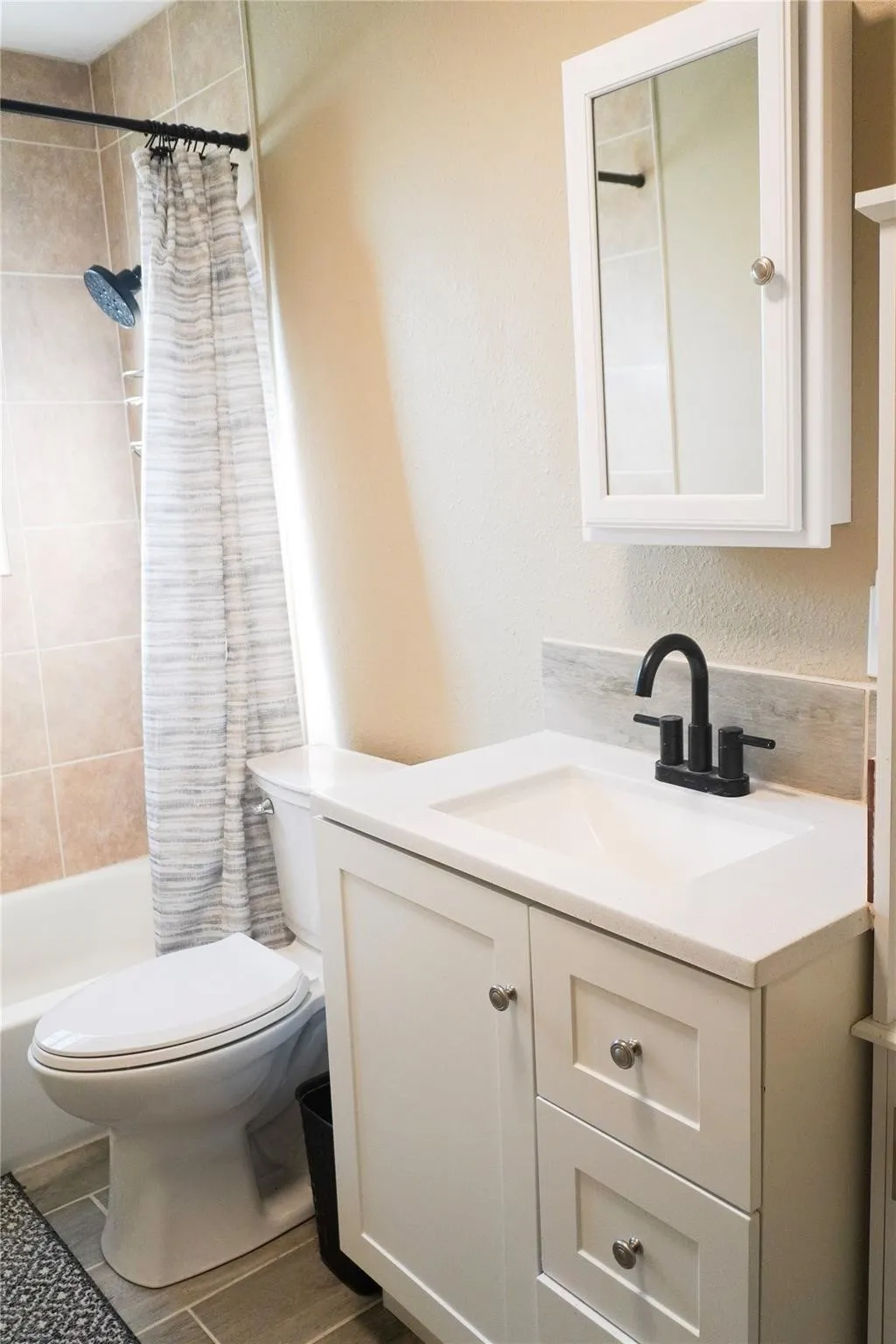 Single Family Residence For Sale in Montague County , 7498 State Highway 175, Montague, Texas 76251, 3 Bedroom, 1 Bathroom, 2 Garage spaces, 1,541 Sqft, built in 1950, mls#21376082, Real Estate Agent in Montague, Homes For Sale in Montague county, Homes For Sale in Montague, Realtor in Montague Texas, Real Estate Brokerage Independent Realty Texas, Luminita Cordes Realtor