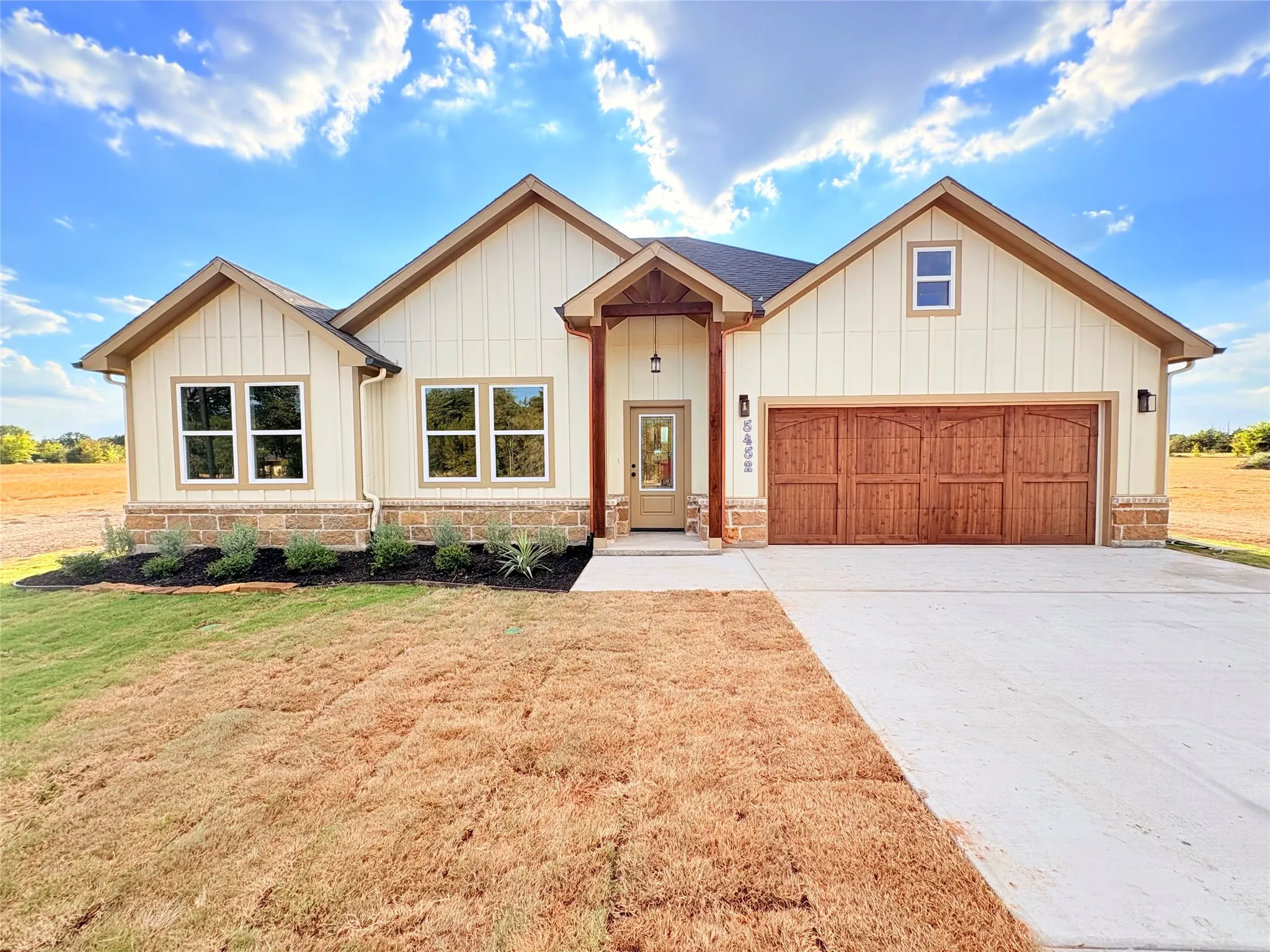Single Family Residence For Sale in Hunt County , 5452 COUNTY ROAD 3521, Quinlan, Texas 75474, 3 Bedroom, 3 Bathroom, 2 Garage spaces, 1,775 Sqft, built in 2026, mls#21376165, Real Estate Agent in Quinlan, Homes For Sale in Hunt county, Homes For Sale in Quinlan, Realtor in Quinlan Texas, Real Estate Brokerage Independent Realty Texas, Luminita Cordes Realtor