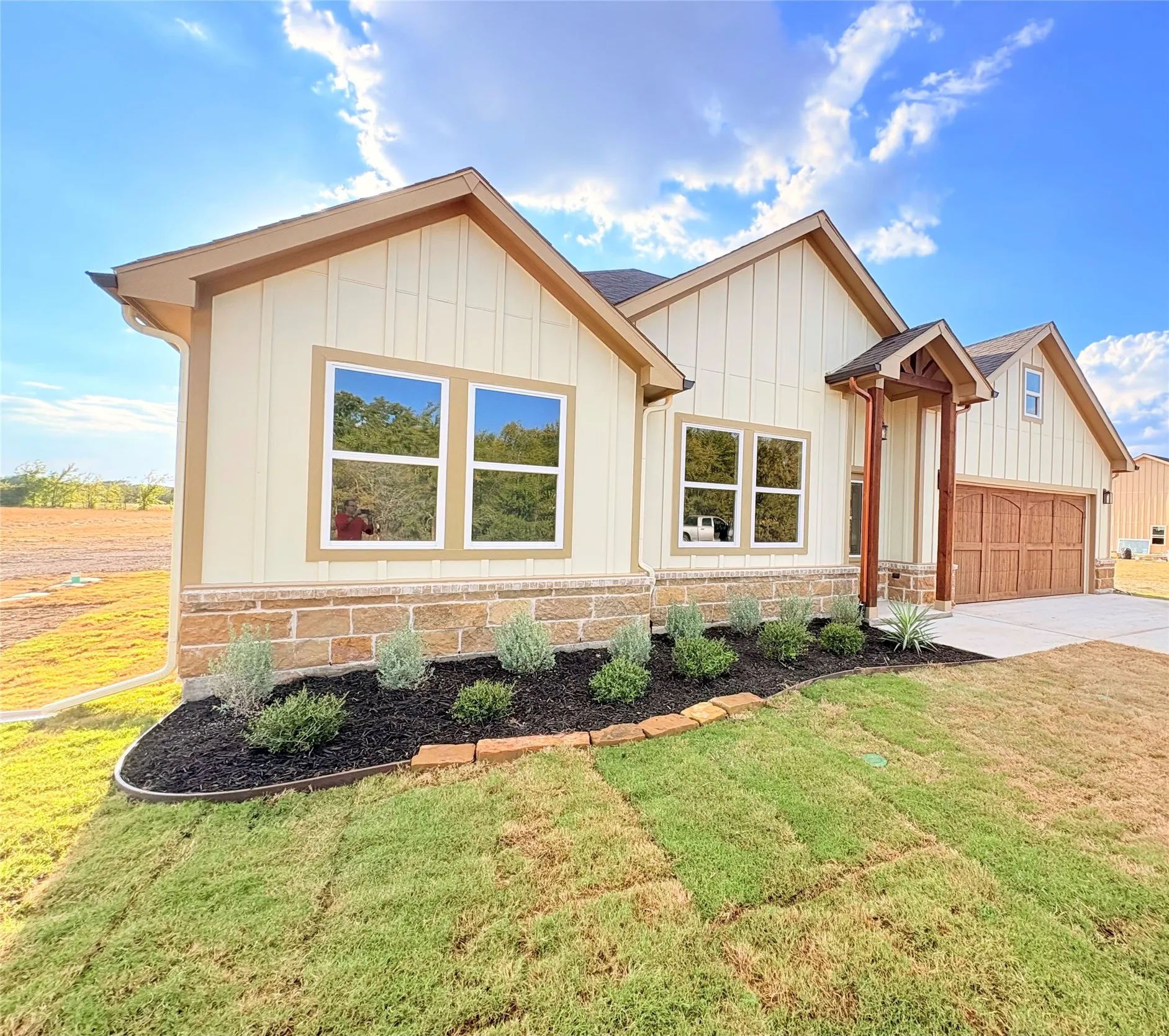 Single Family Residence For Sale in Hunt County , 5452 COUNTY ROAD 3521, Quinlan, Texas 75474, 3 Bedroom, 3 Bathroom, 2 Garage spaces, 1,775 Sqft, built in 2026, mls#21376165, Real Estate Agent in Quinlan, Homes For Sale in Hunt county, Homes For Sale in Quinlan, Realtor in Quinlan Texas, Real Estate Brokerage Independent Realty Texas, Luminita Cordes Realtor
